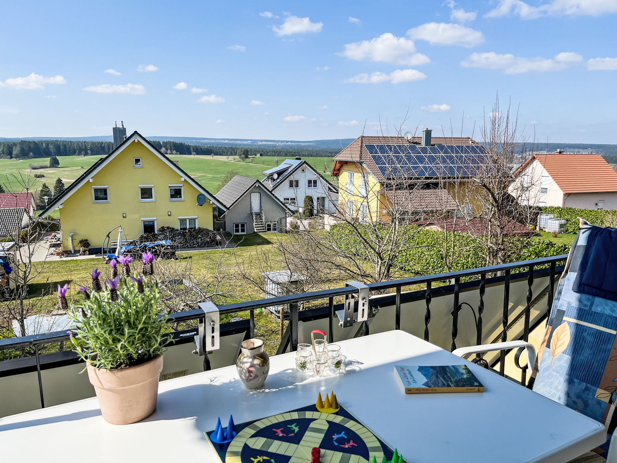 Uhu-Buiten