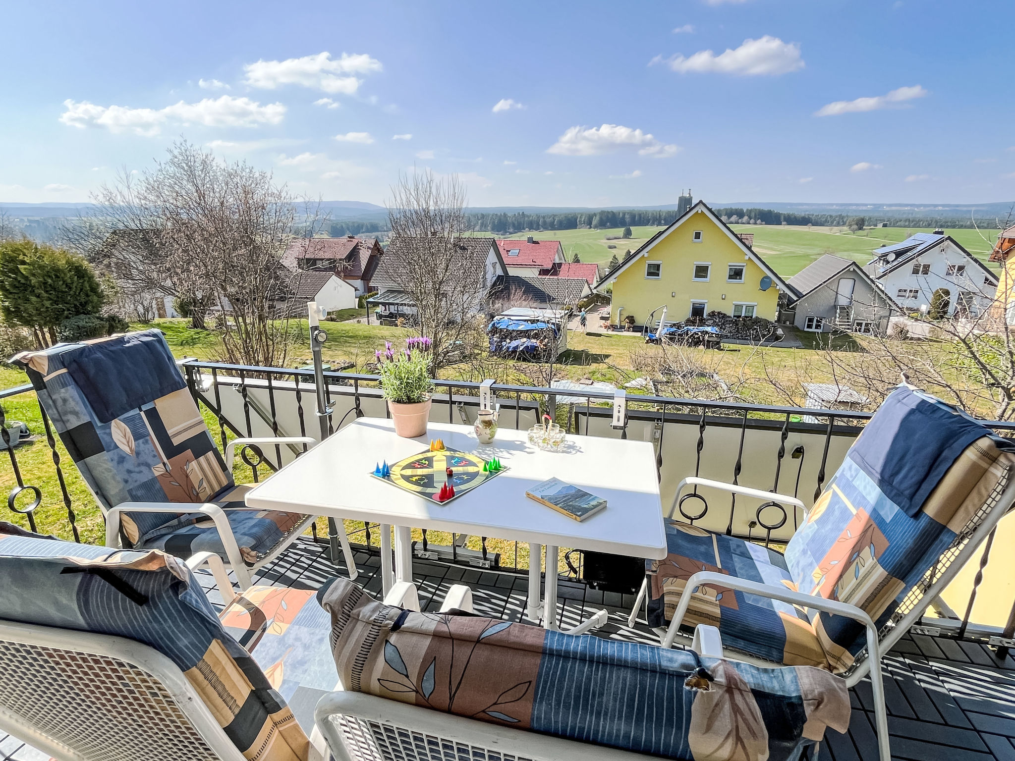 Uhu-Buiten