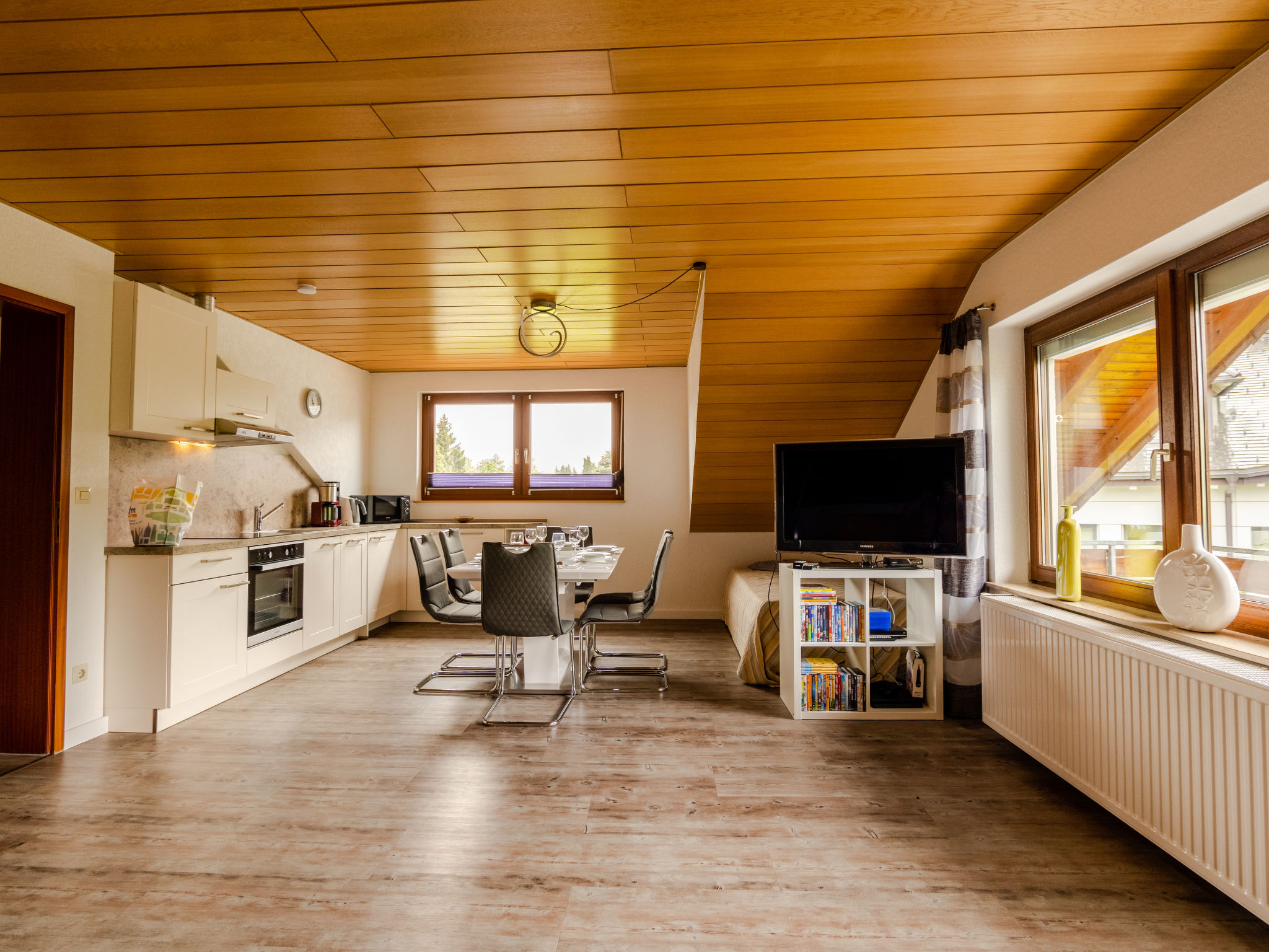 Maison Quelle – Cuisine et coin repas, photo 27 sur 54