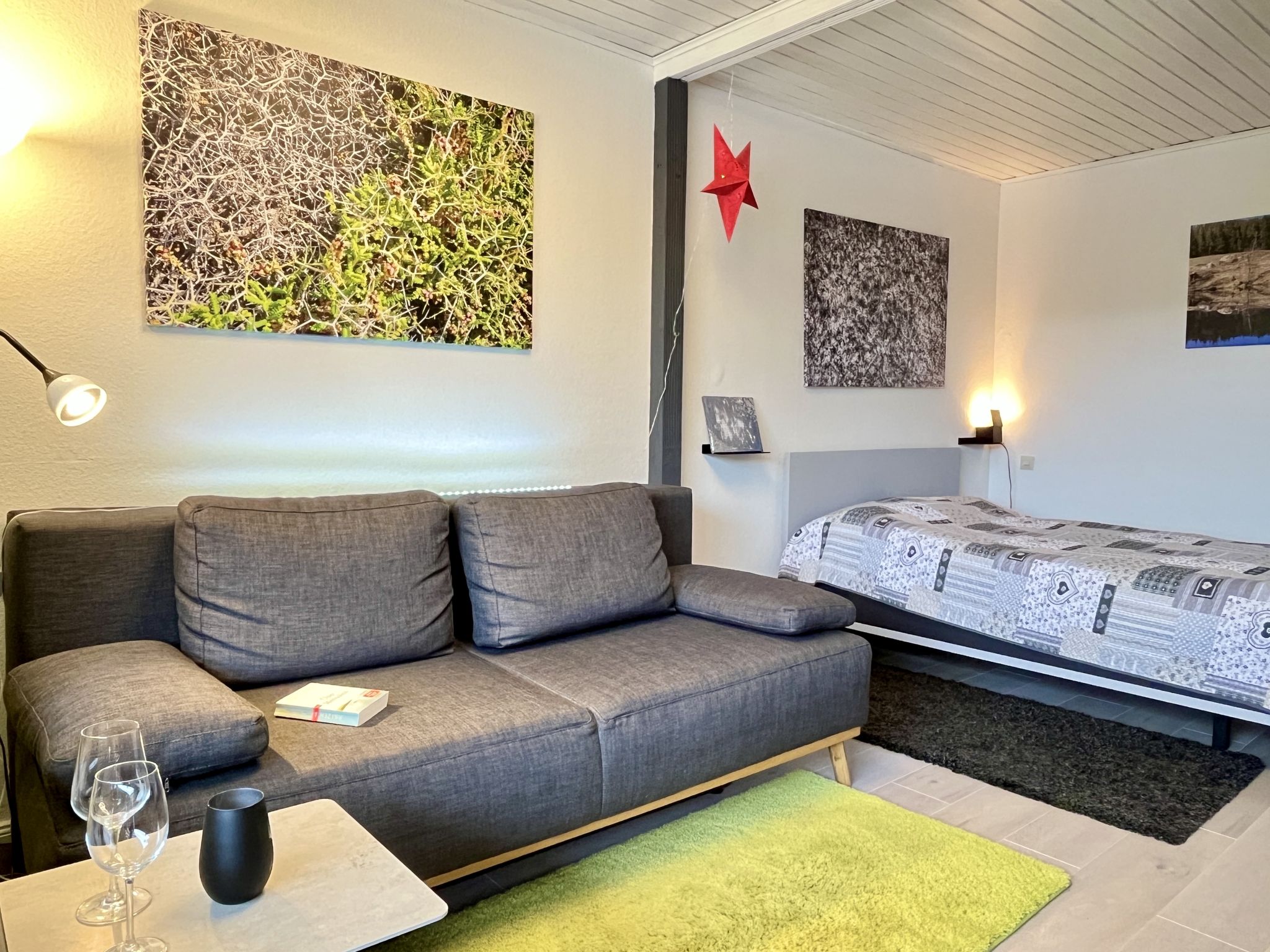 Sonnige Aussichten-Inside