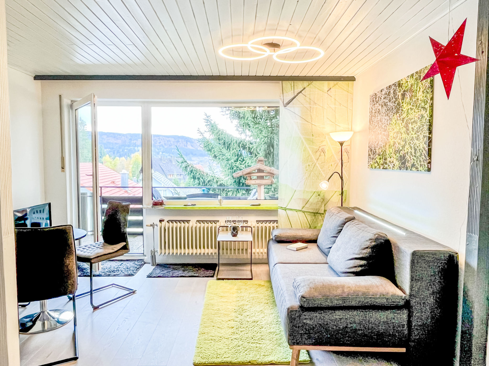 Sonnige Aussichten-Inside