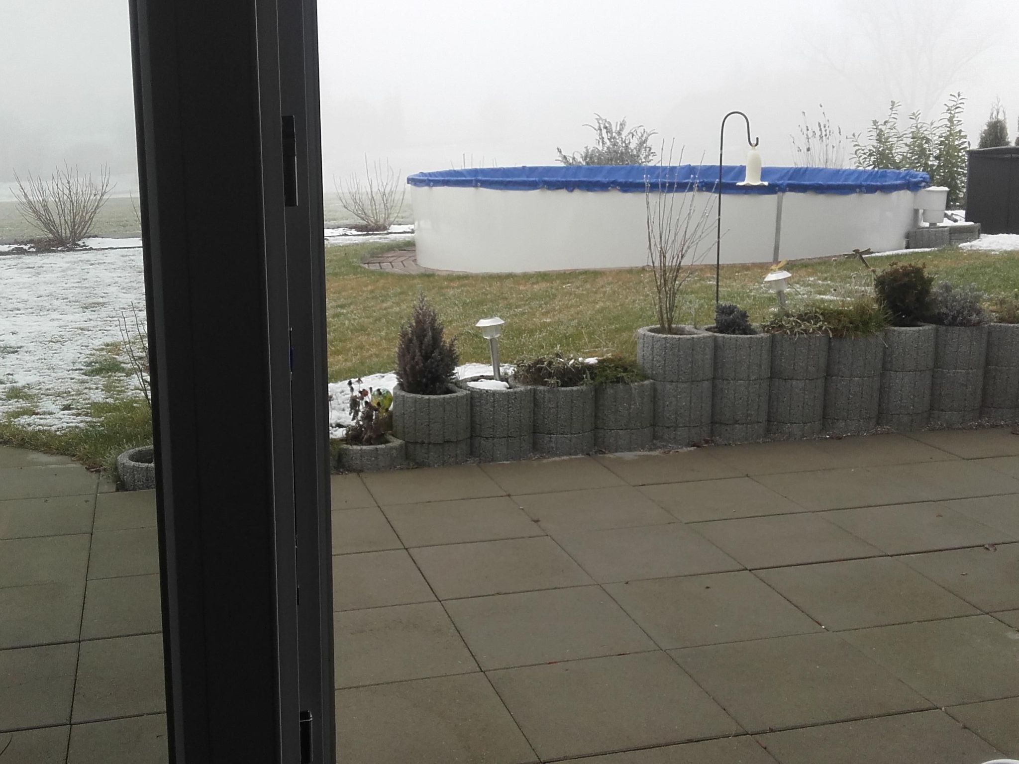 Wohnung mit großer Gartenterrasse und Ausblick-Drinnen