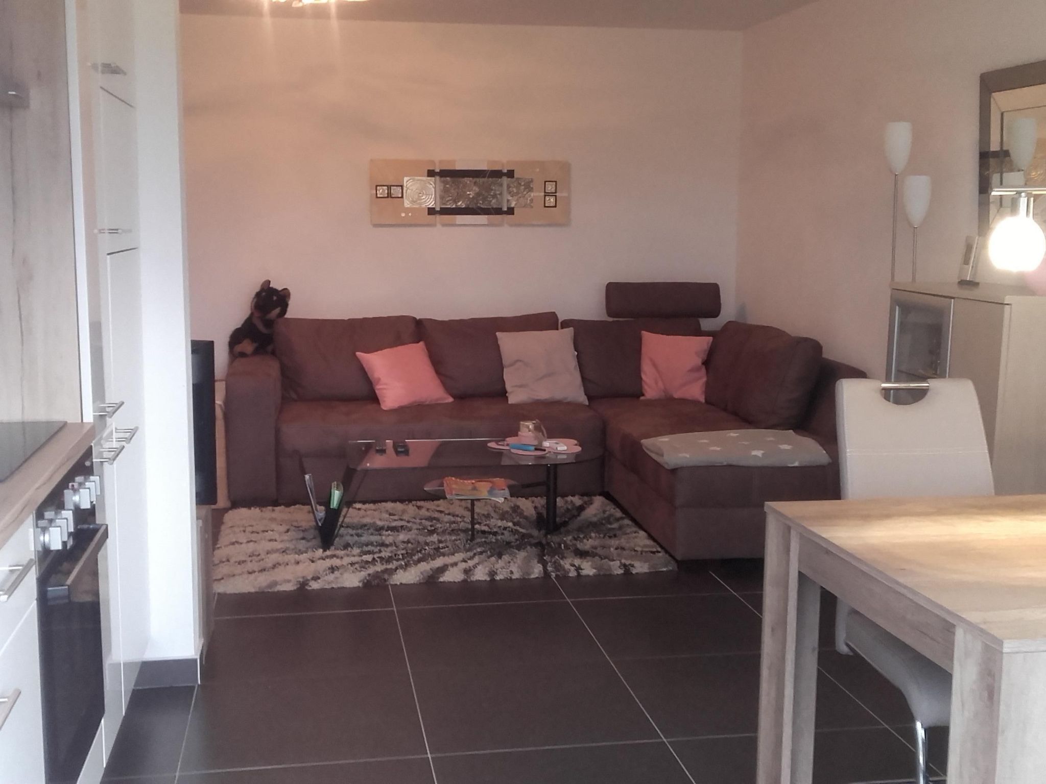 Wohnung mit großer Gartenterrasse und Ausblick-Drinnen