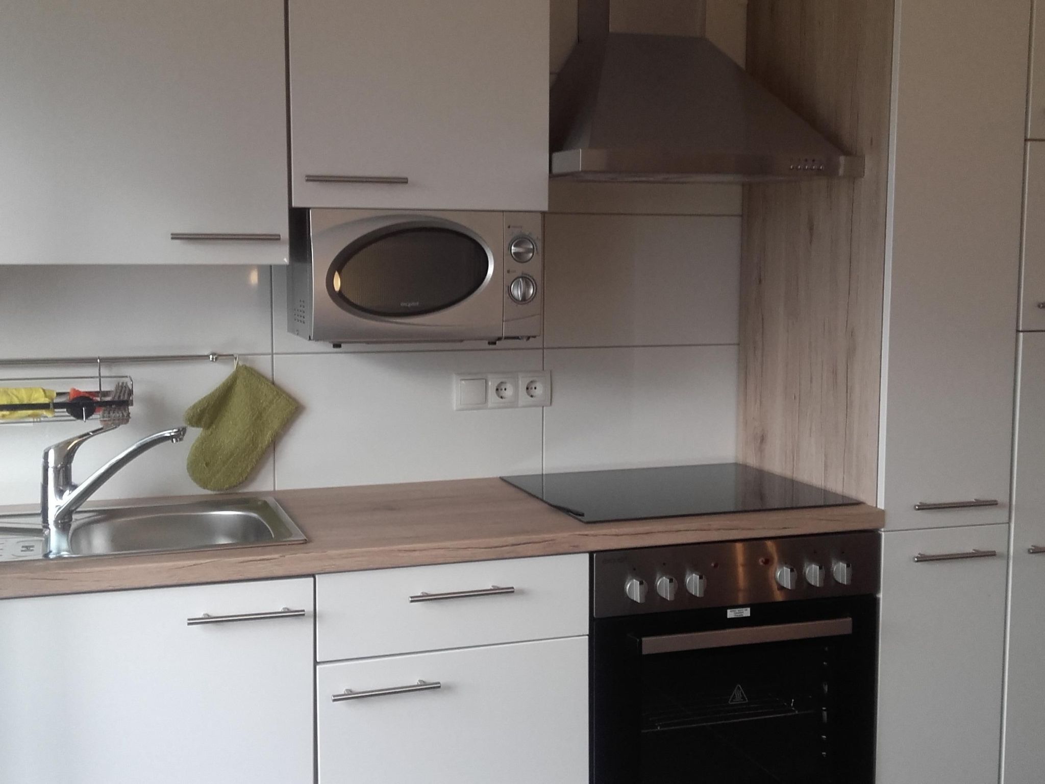 Wohnung mit großer Gartenterrasse und Ausblick-Drinnen