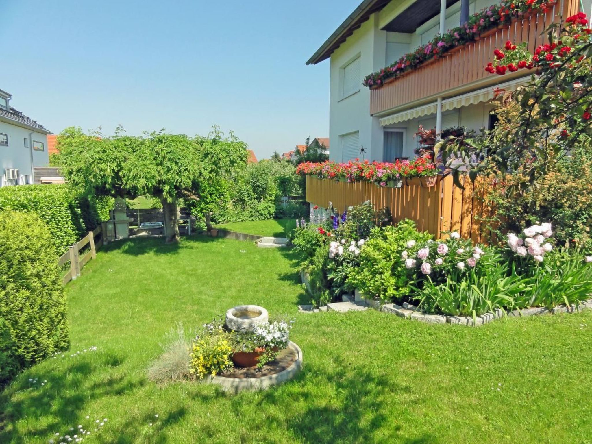 Ferien-Apartment-Draußen