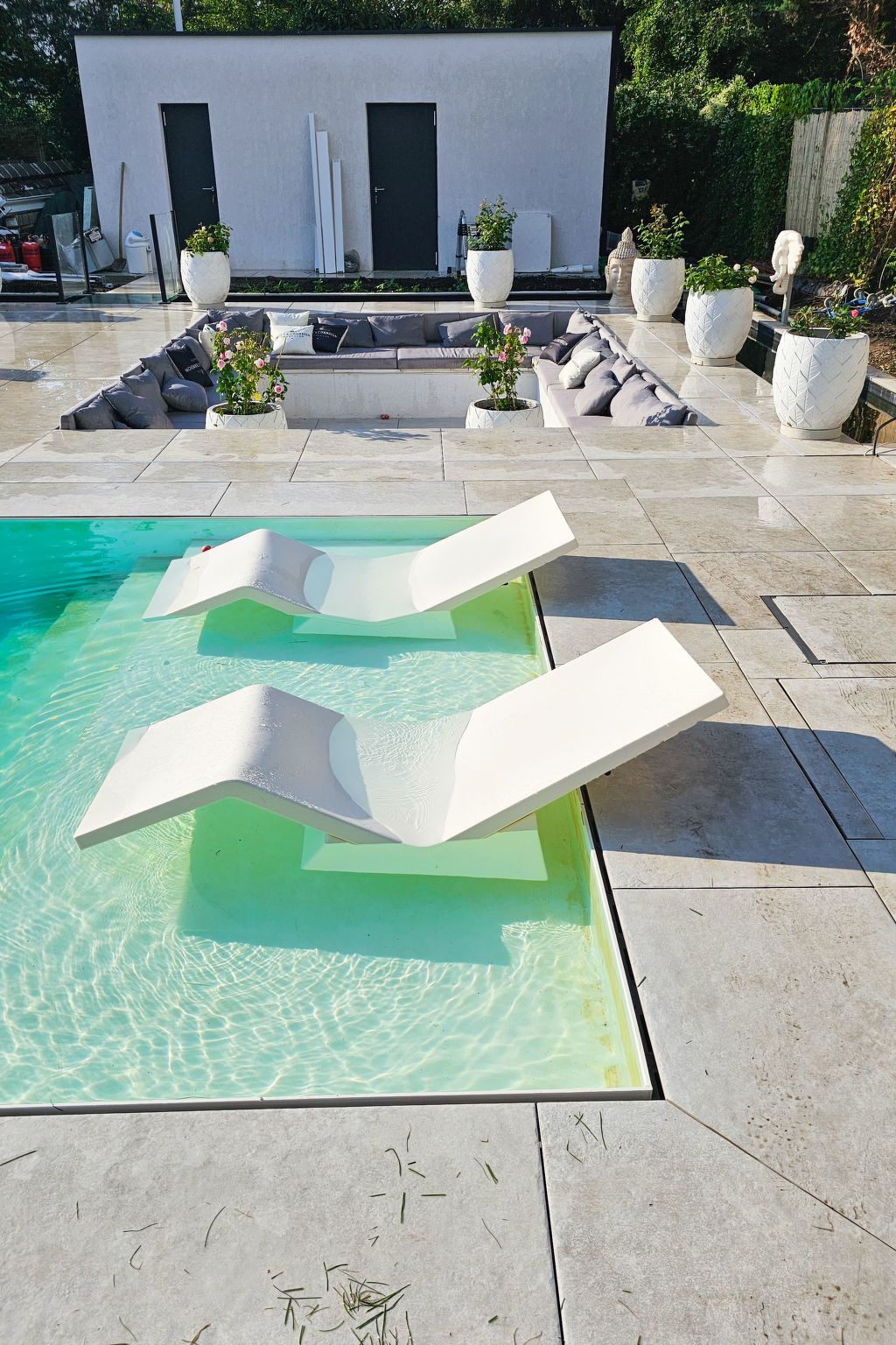 Luxurious large Home, Pool , Garden , Koi Pond-Image-tags.info