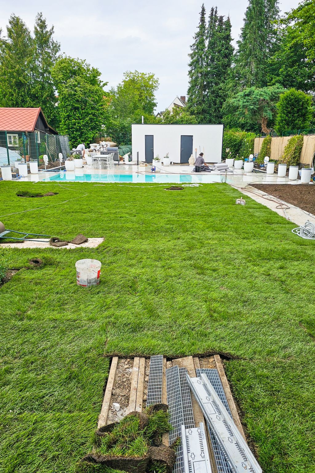 Luxurious large Home, Pool , Garden , Koi Pond-Image-tags.info