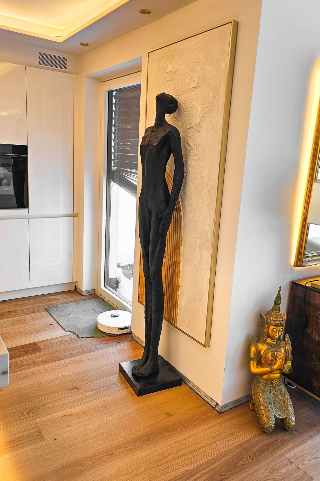 Luxurious large Home, Pool , Garden , Koi Pond-Image-tags.info