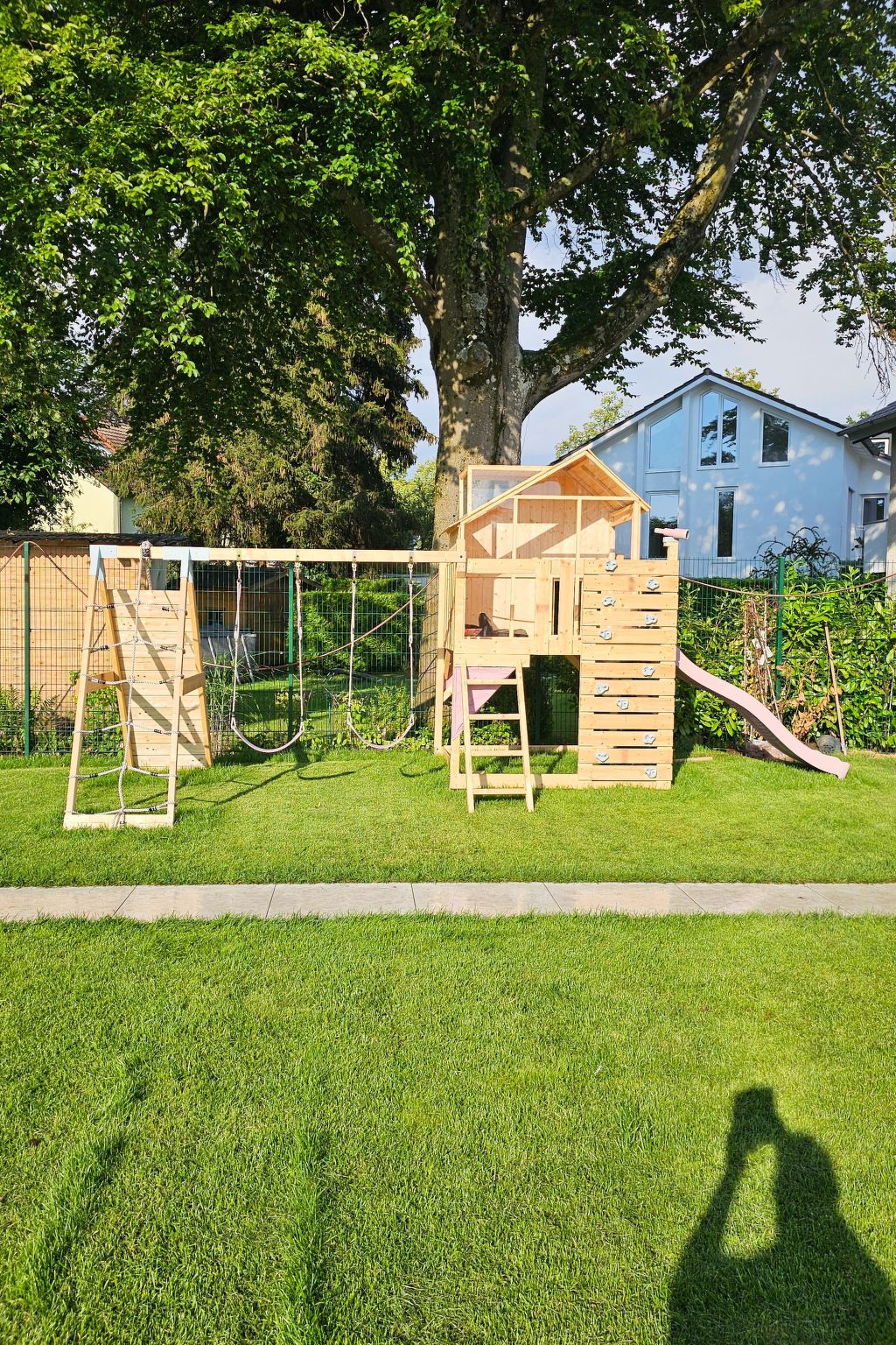 Luxurious large Home, Pool , Garden , Koi Pond-Image-tags.info