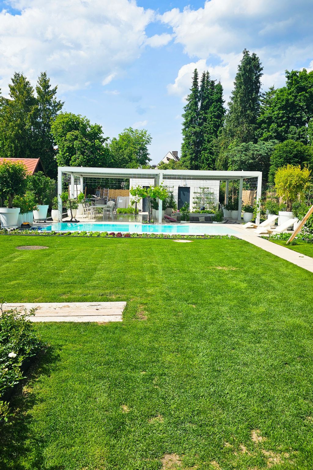 Luxurious large Home, Pool , Garden , Koi Pond-Image-tags.info