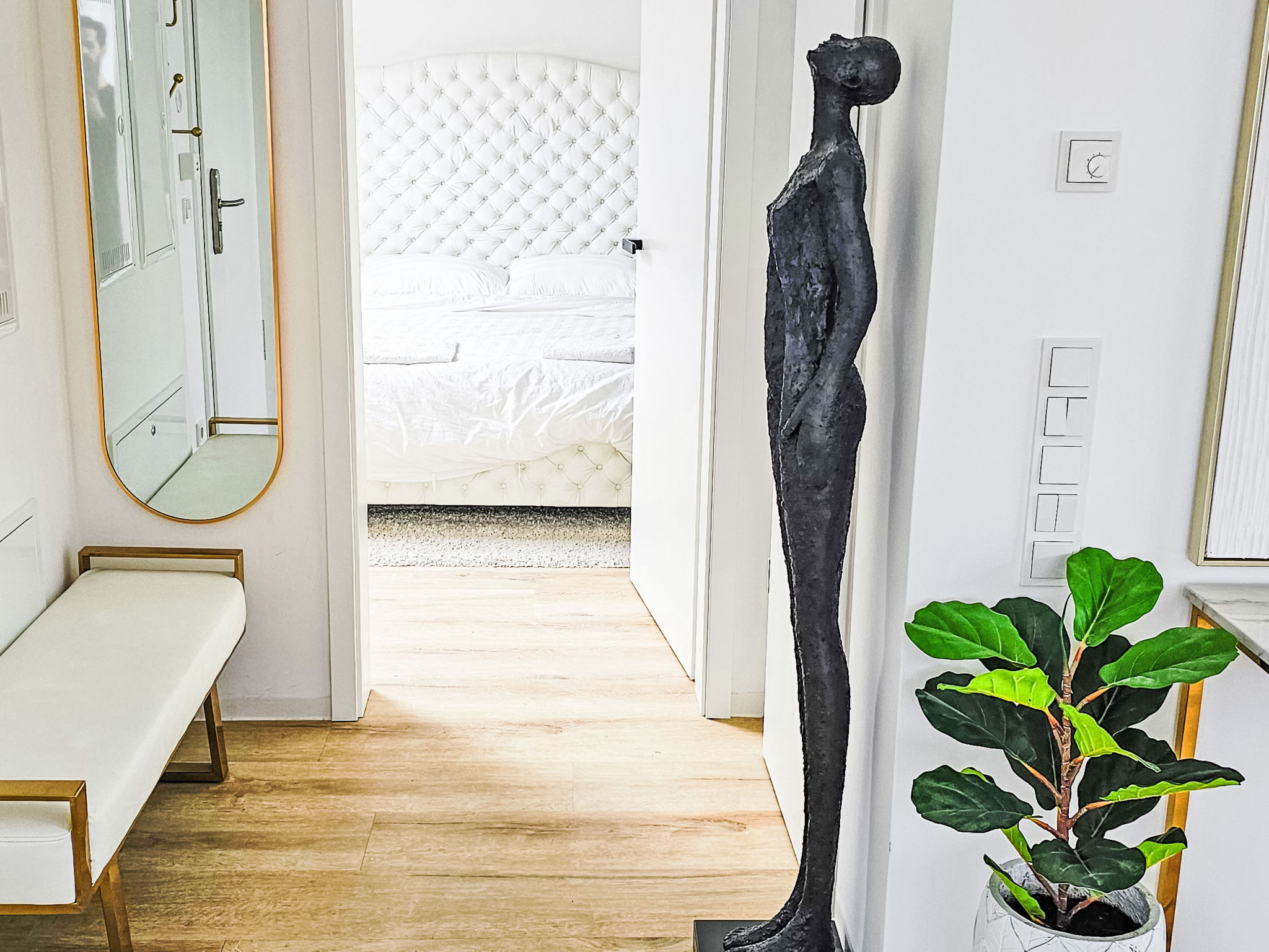 Luxus 80m² Dachgeschoss City Wohnung - Drinnen