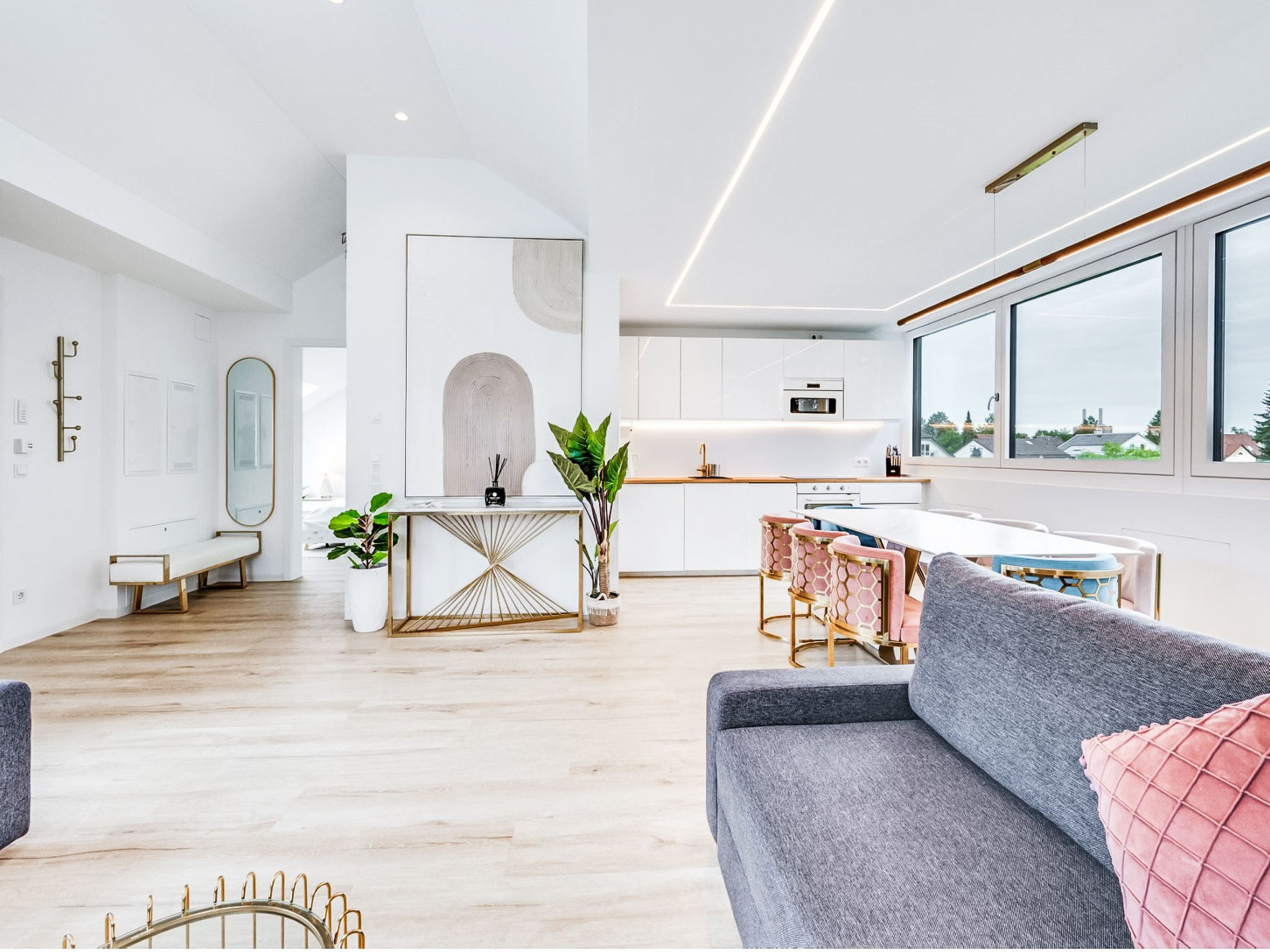 Luxus 80m² Dachgeschoss City Wohnung