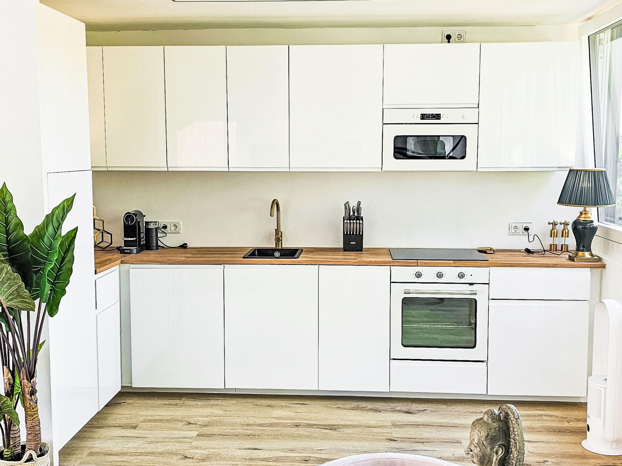 Luxus 80m² Dachgeschoss City Wohnung - Drinnen