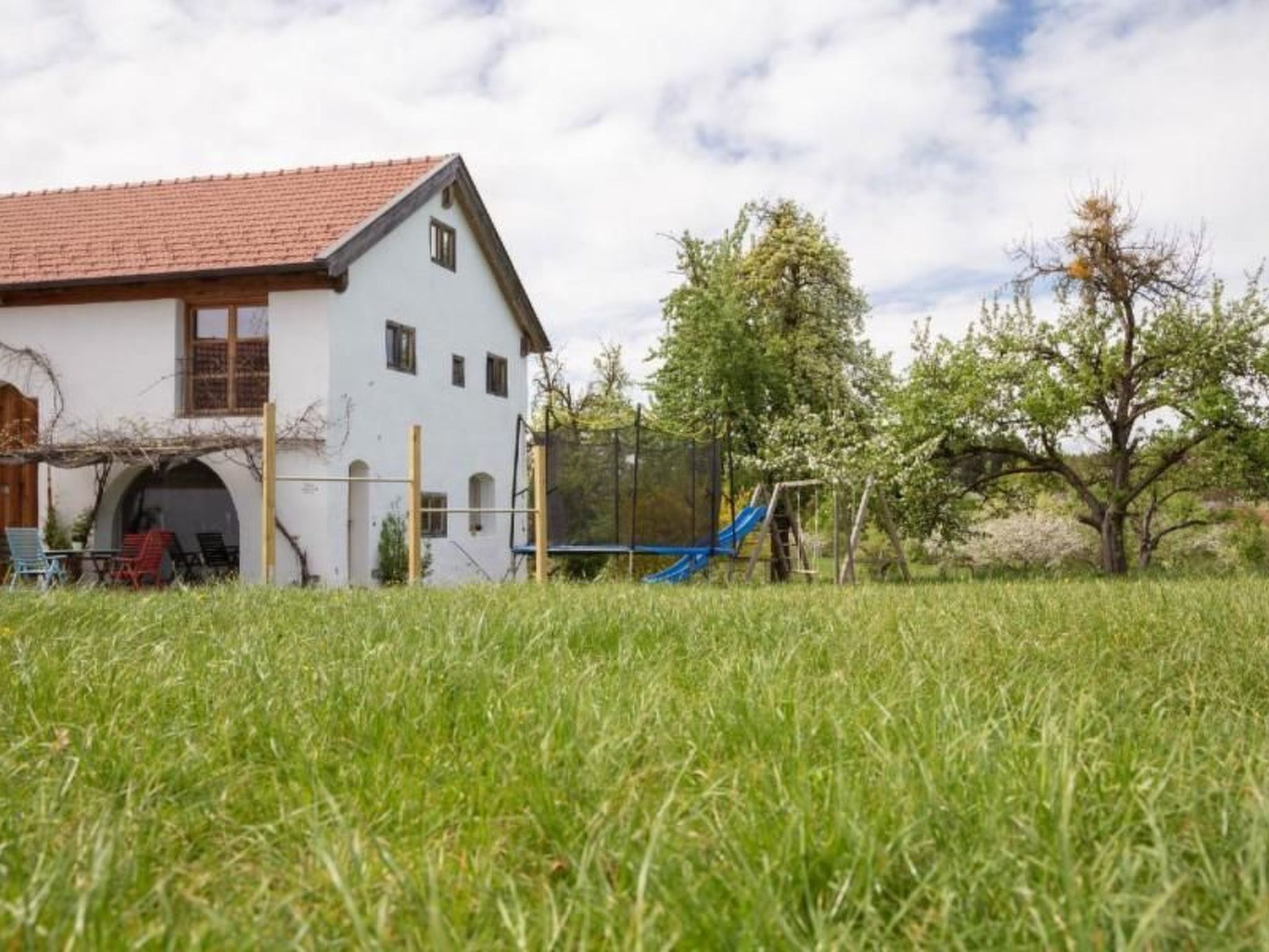 Mit Blick auf das Wasser-Dehors