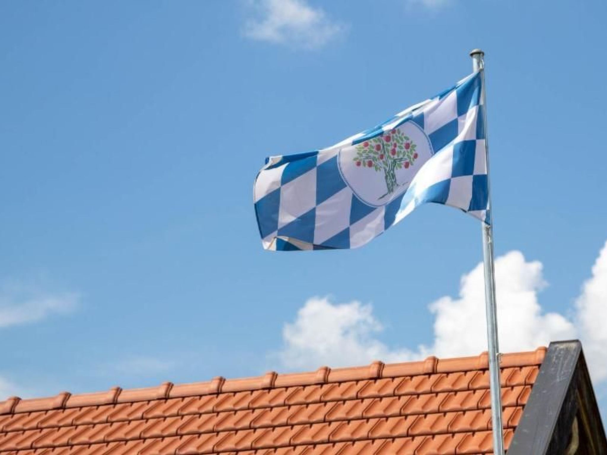 Mit Blick auf das Wasser-Dehors