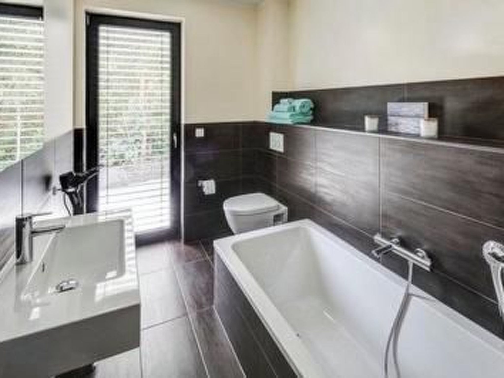 In Holzhausen mit Terrasse-Image-tags.info