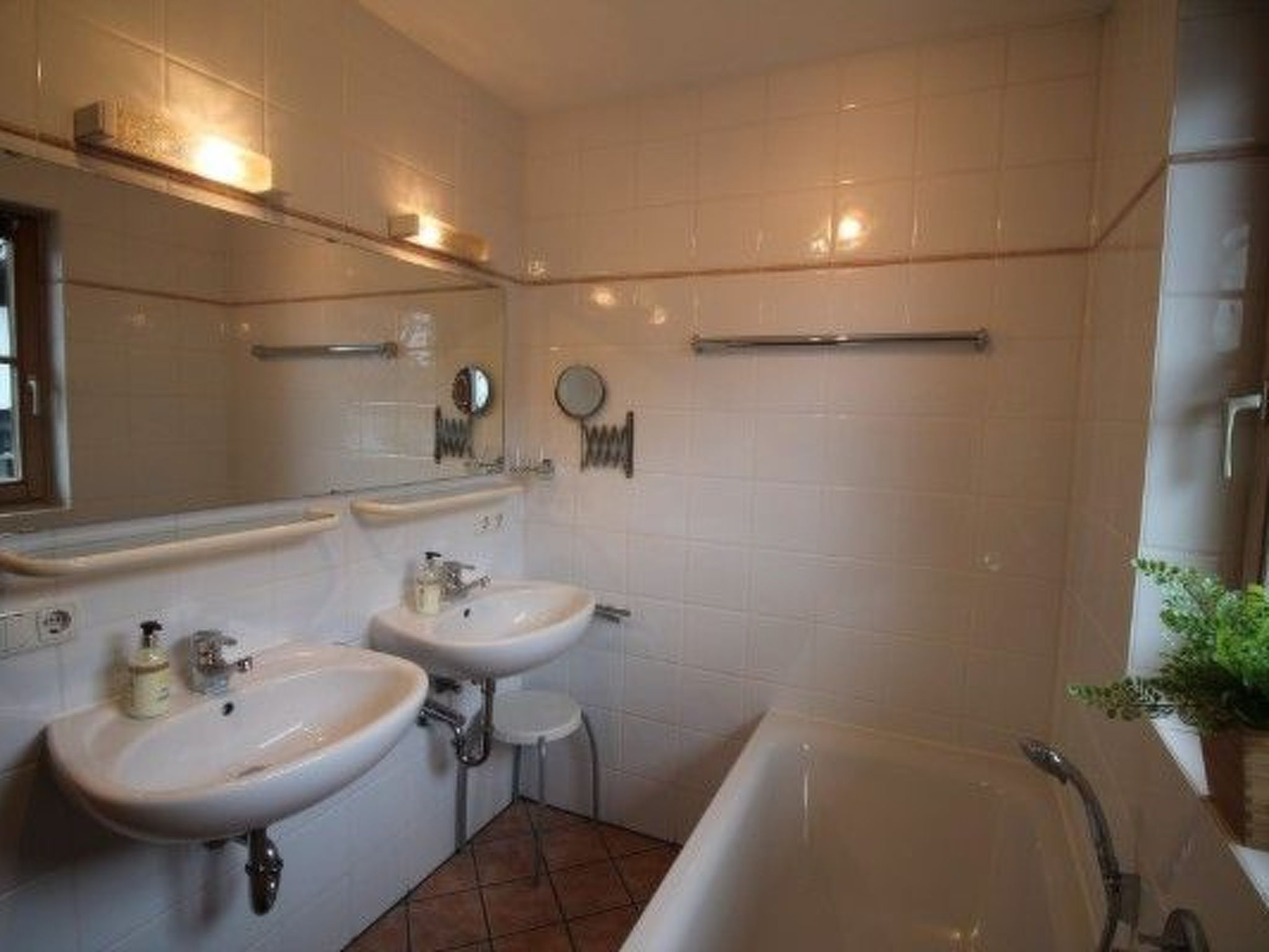 Tolles Ferienhaus in Garmisch-Partenkirchen mit Sonniger Terrasse-Image-tags.info