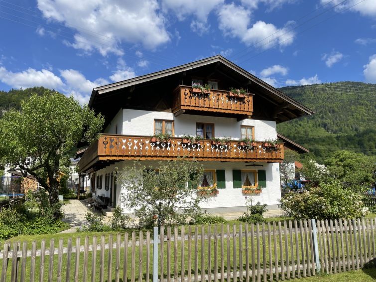 Garmisch accommodation chalets for rent in Garmisch apartments to rent in Garmisch holiday homes to rent in Garmisch