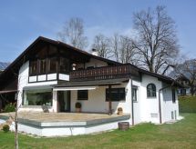 in Sonnenbichl mit Garten