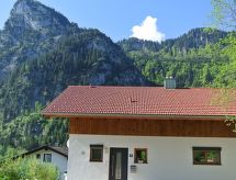 Vakantiehuis met open haard en sauna in Oberammergau - thumbnail 2