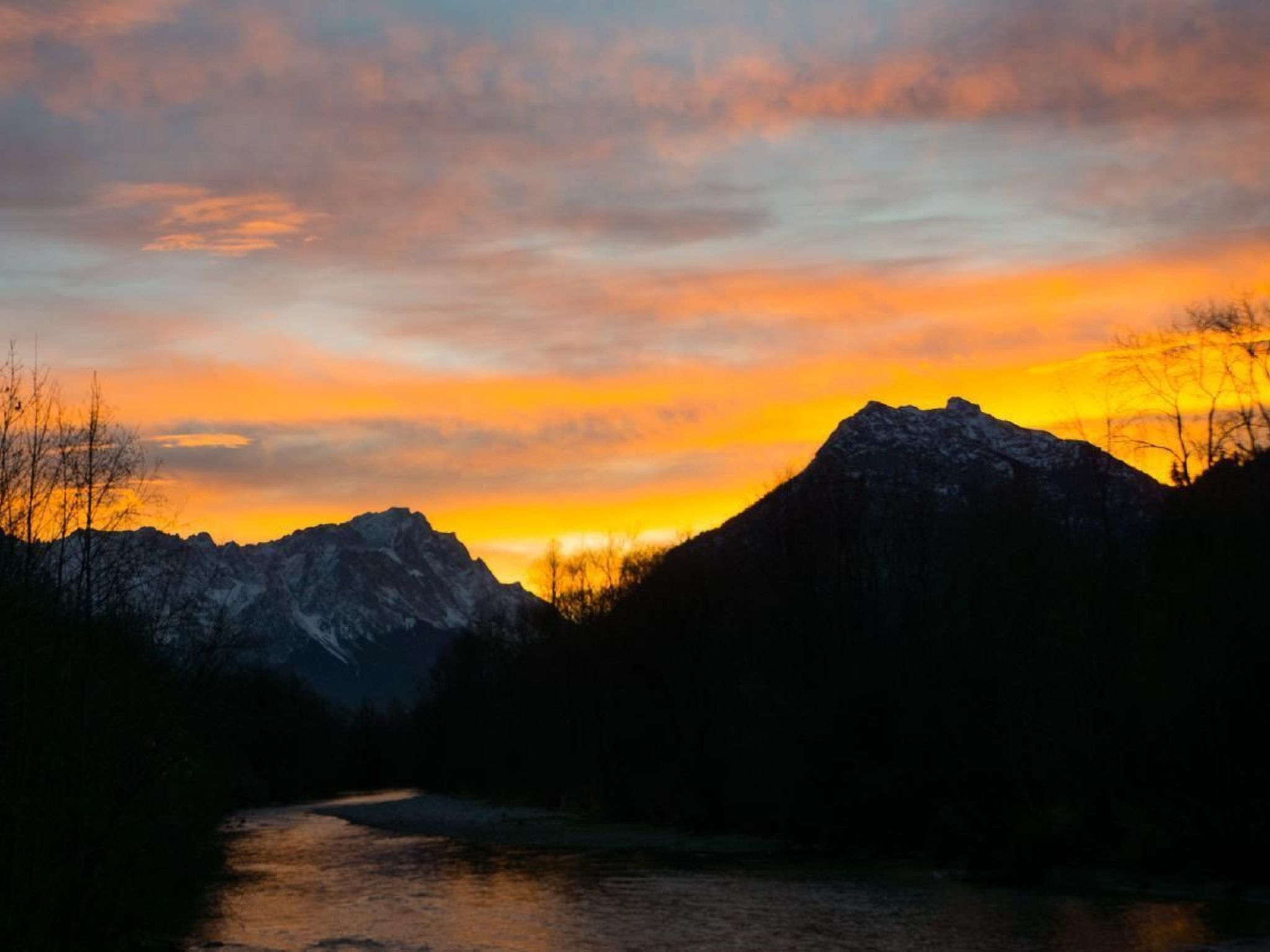 Fewo Zugspitze-Buiten