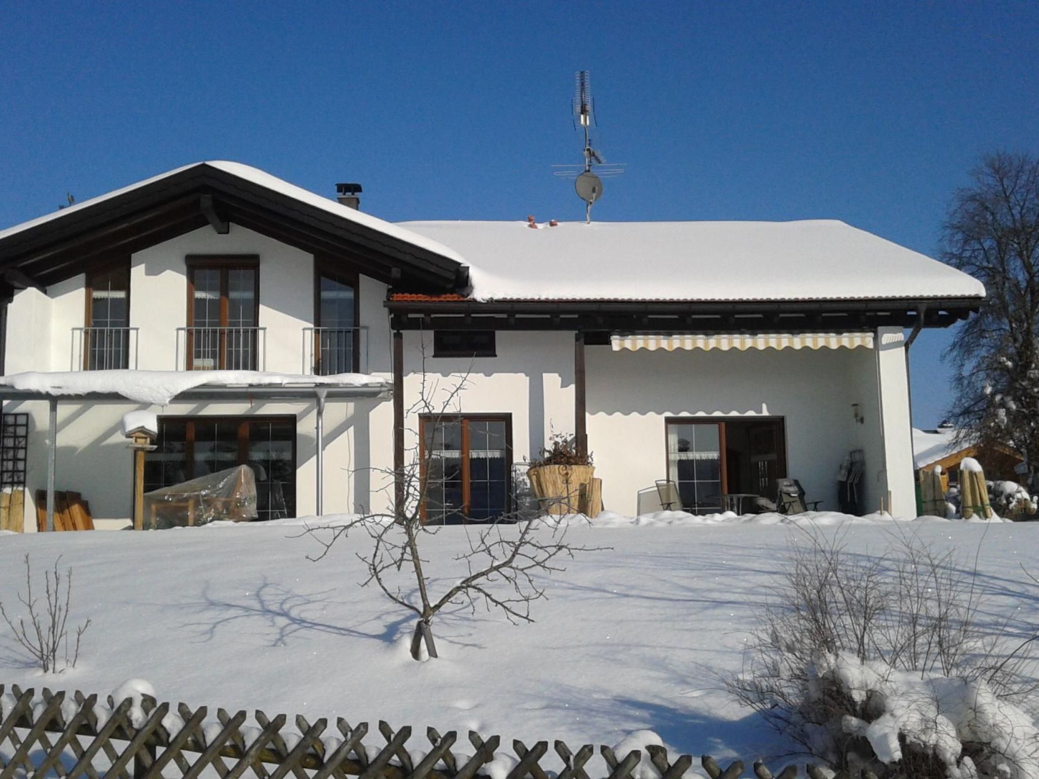 Appartement mit Terrasse