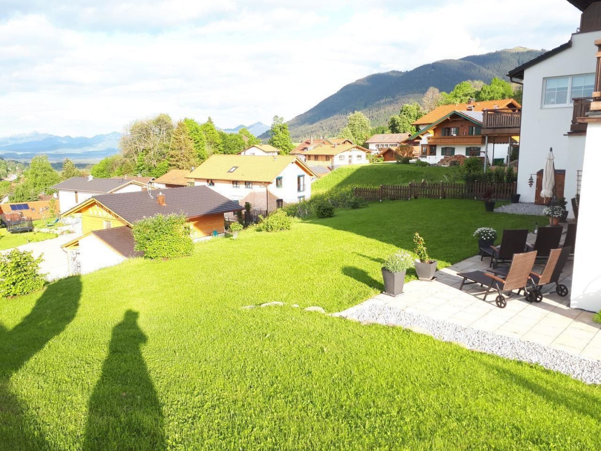 Mit Blick auf das Wasser-Outside