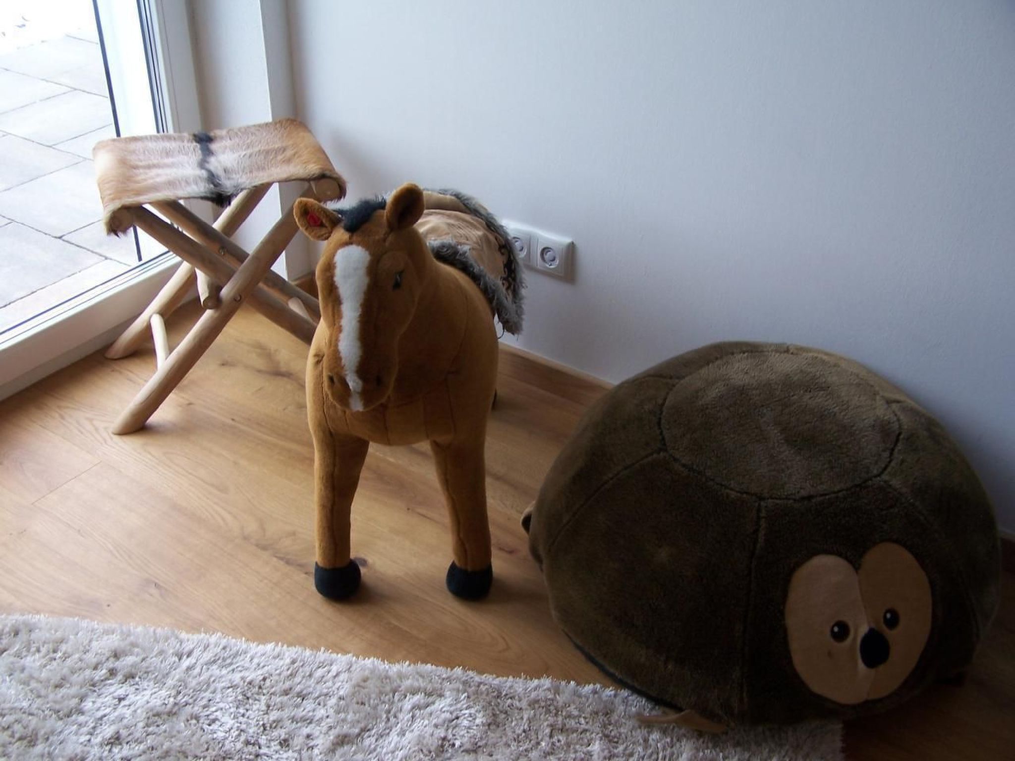 Mit Blick auf das Wasser-Inside