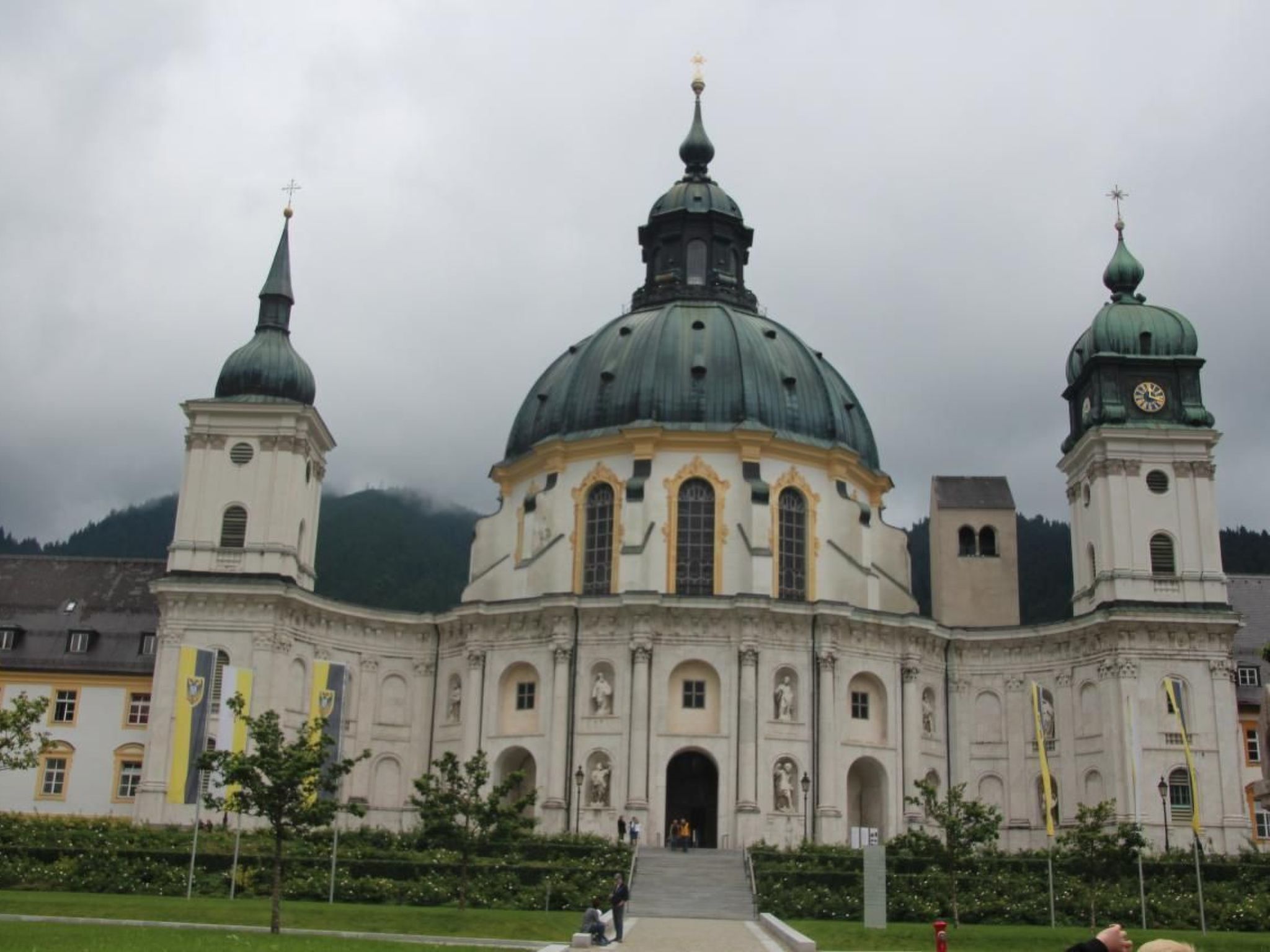 Mit Blick auf das Wasser-Outside