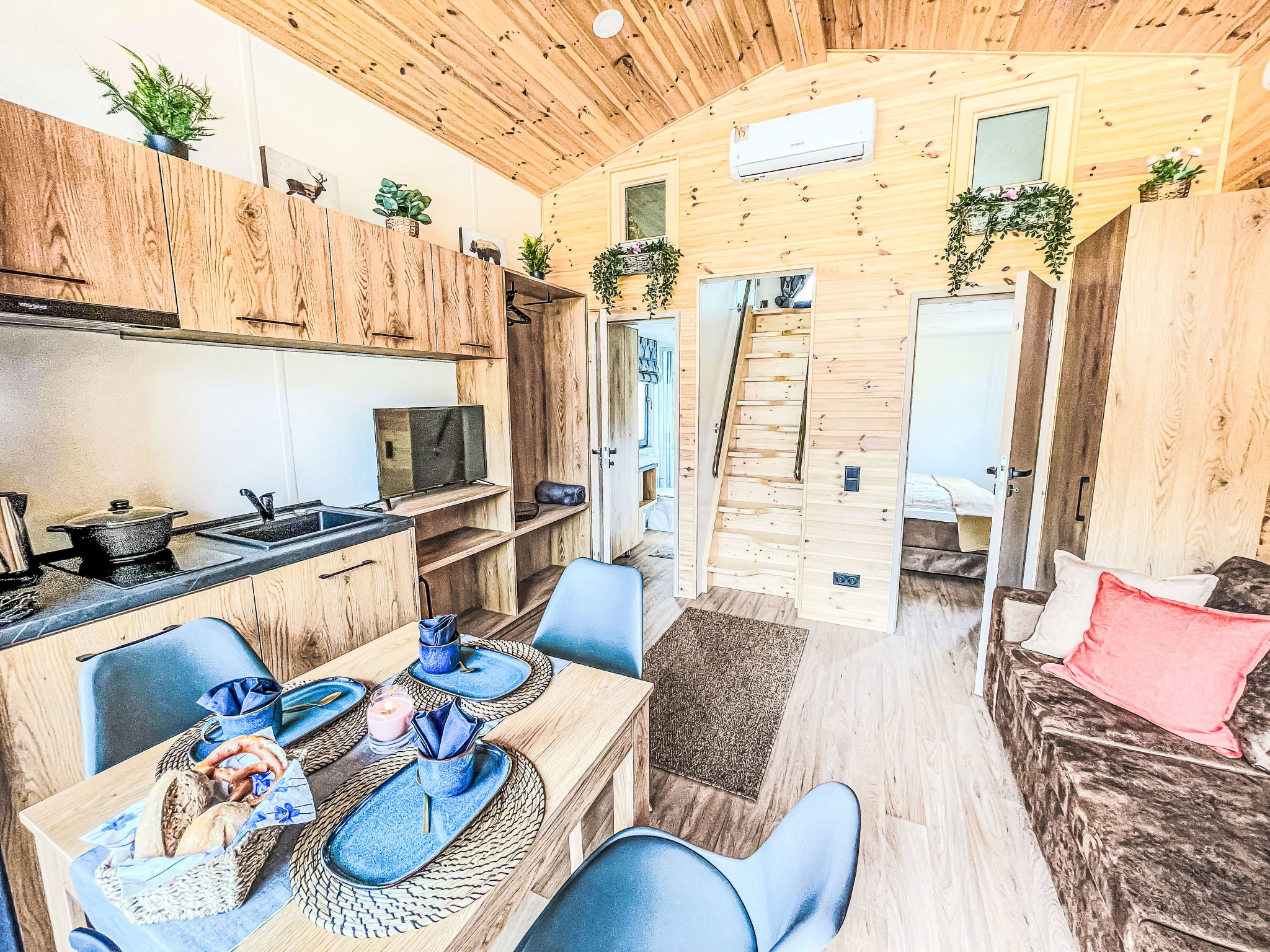 Tiny Haus Glockenalm-Villa Kunterbunt - Binnen