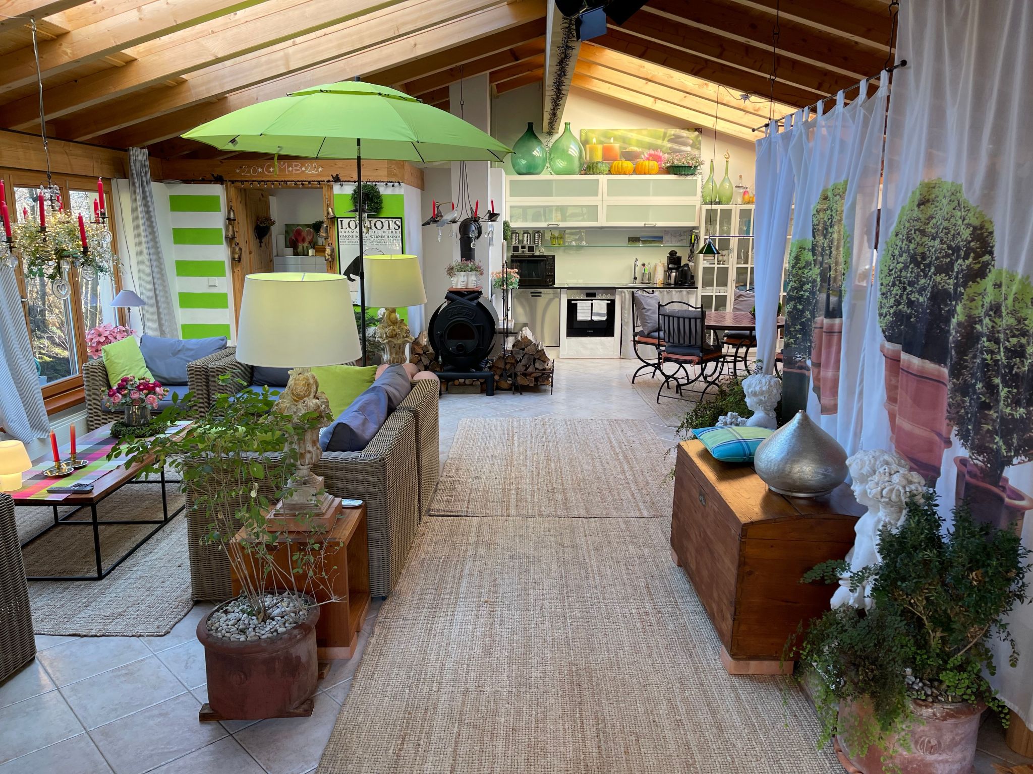 Mit Panoramablick-Drinnen