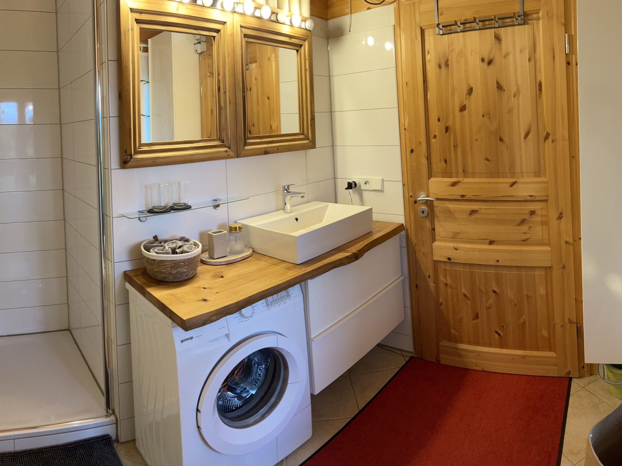 Mit Panoramablick-Drinnen