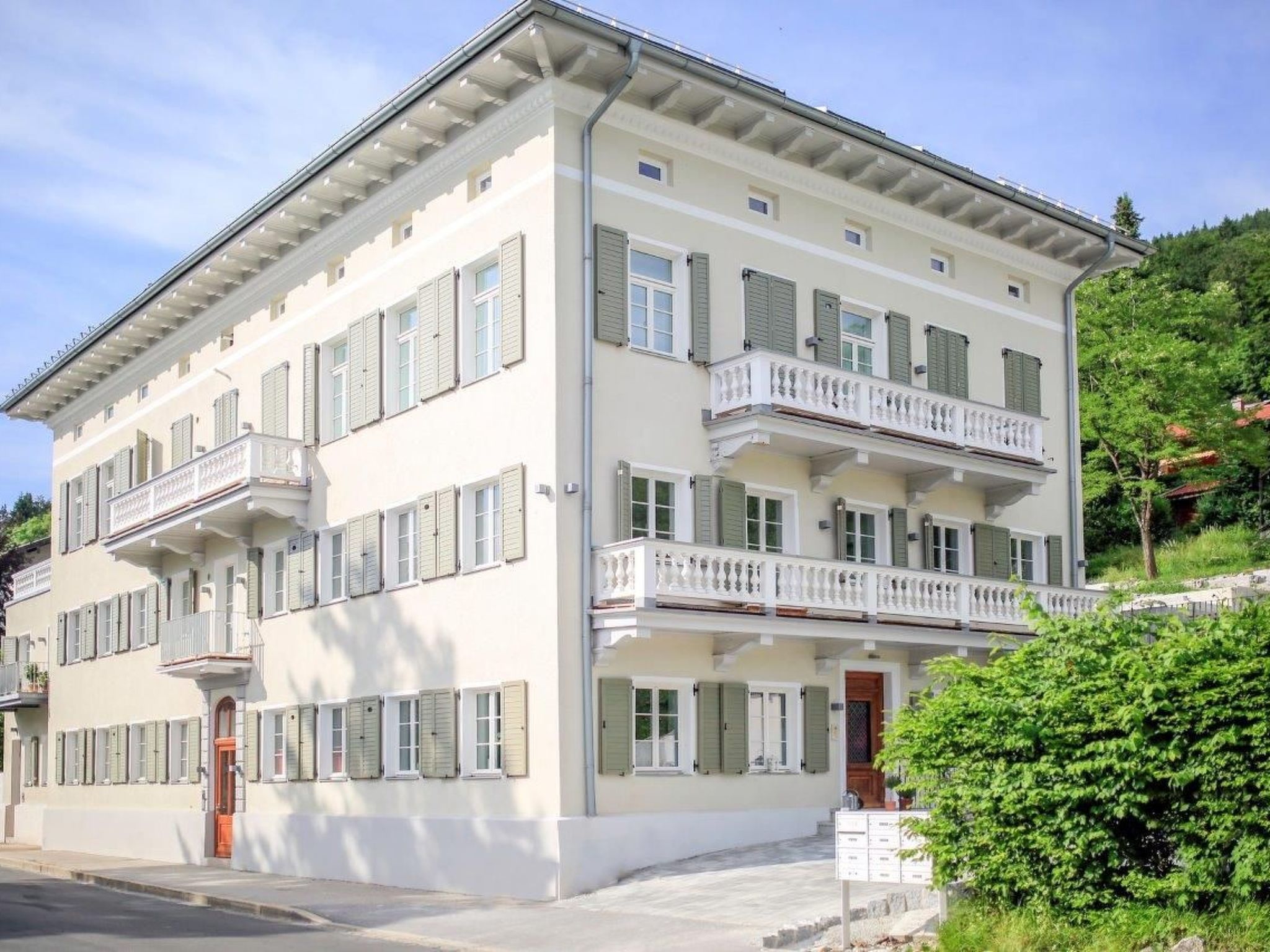 Wunderschöne Ferienwohnung Palace am See-Image-tags.info