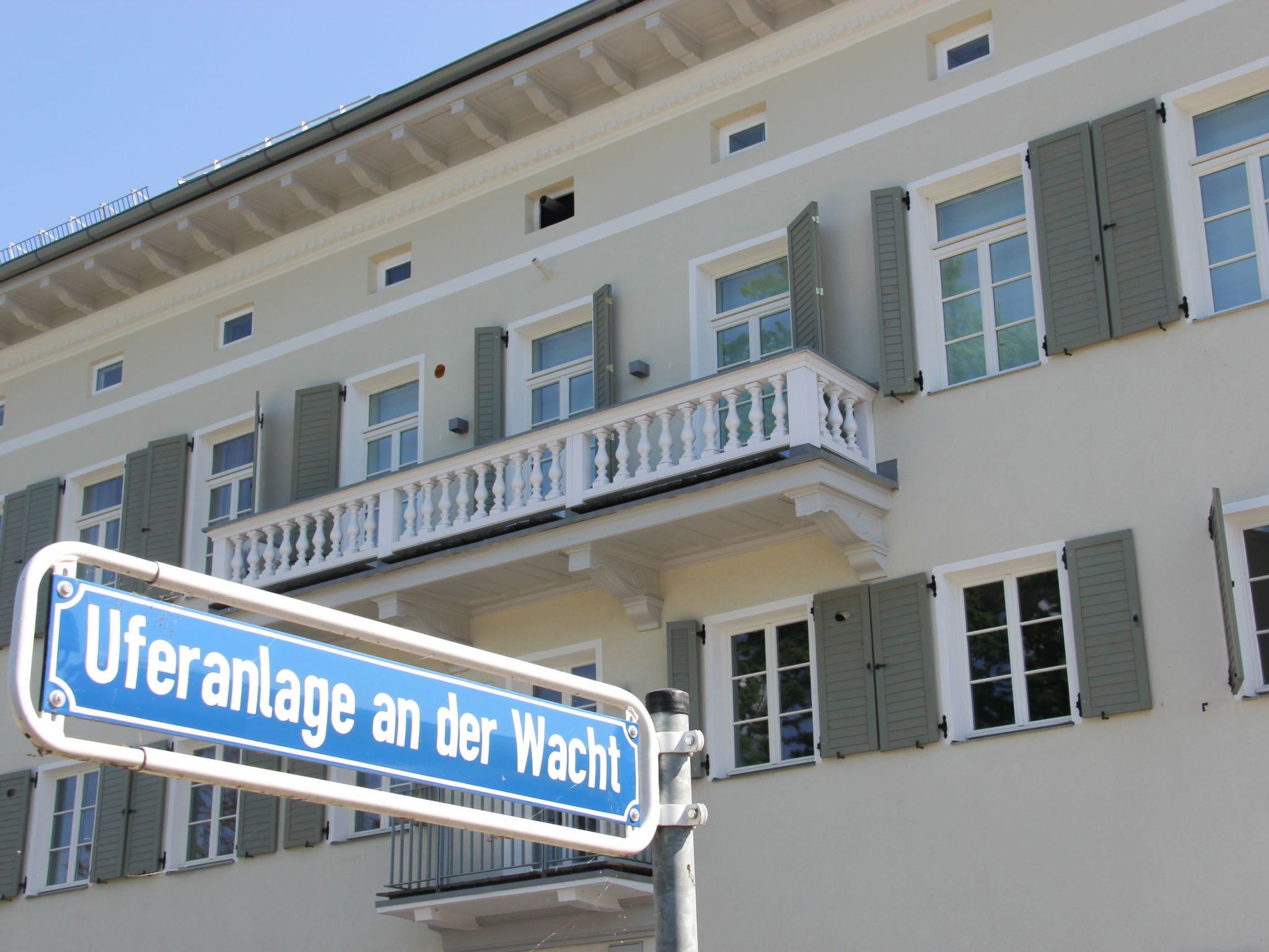 Wunderschöne Ferienwohnung Palace am See-Image-tags.info