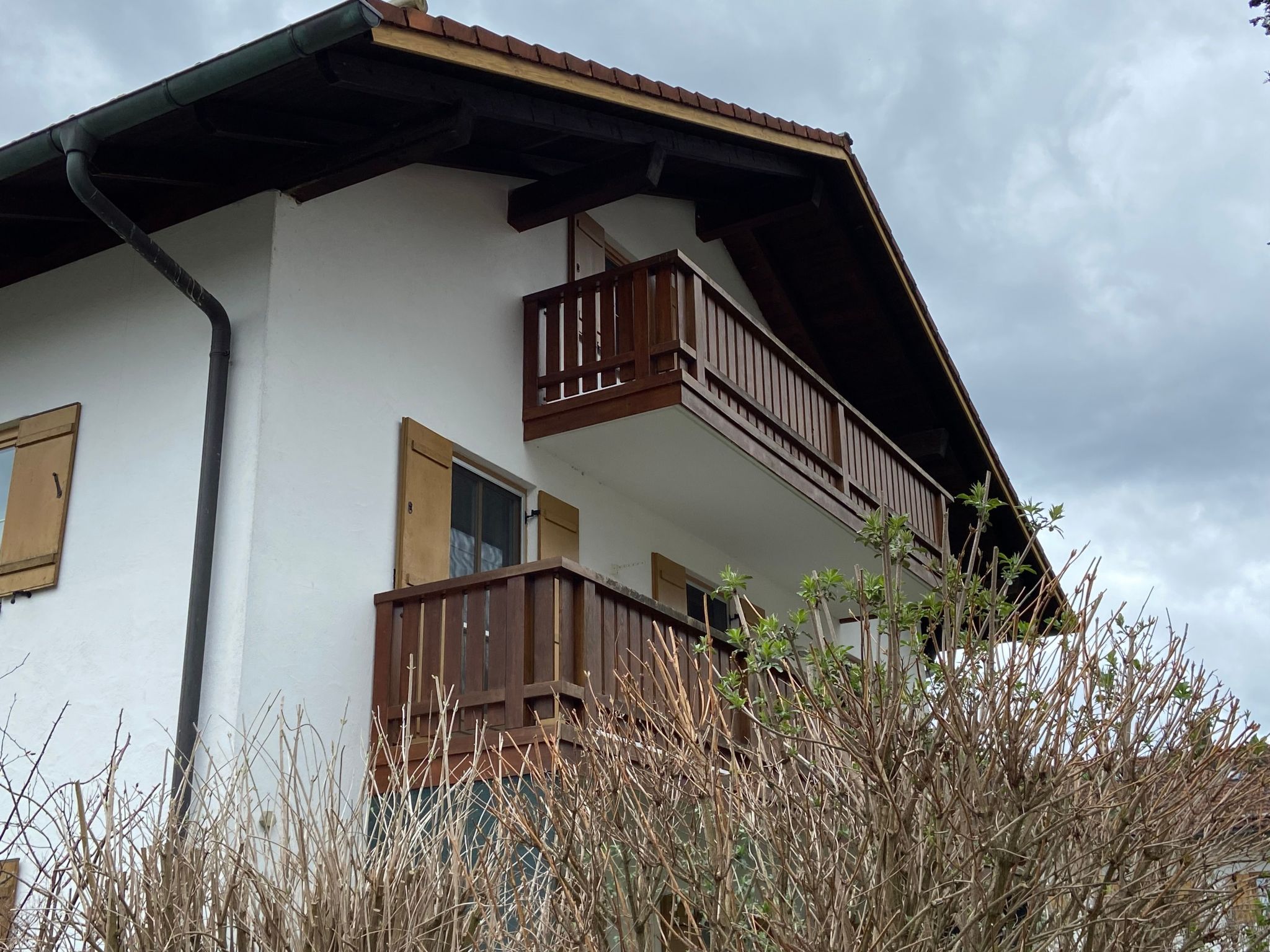 Modern eingerichtete Wohnung mit 2 Schlafzimmern-Image-tags.info