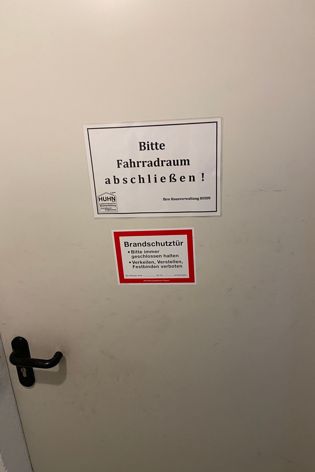 Modern eingerichtete Wohnung mit 2 Schlafzimmern-Image-tags.info