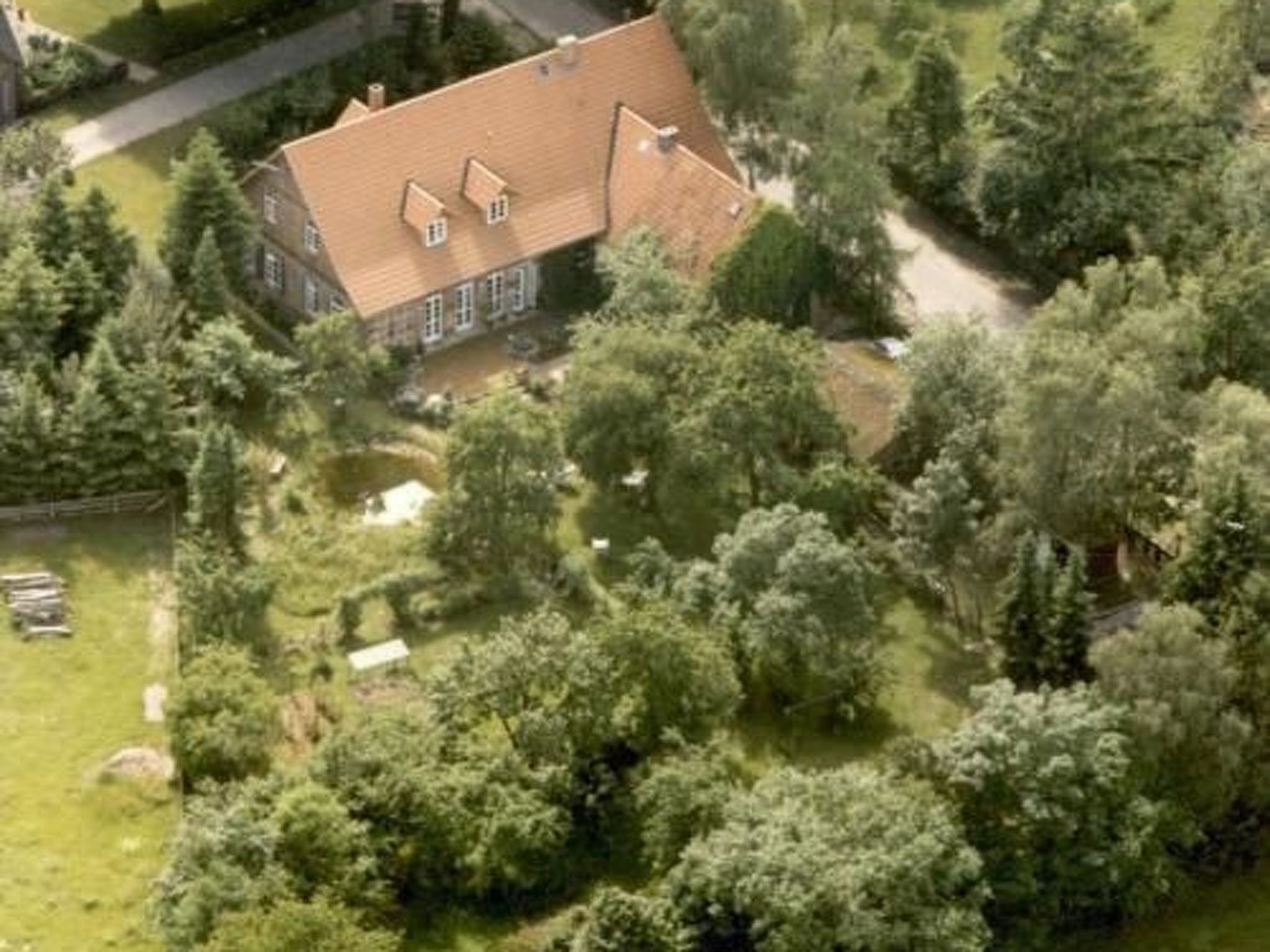 In ehemaliger Dorfschule am Dorfrand-Inside