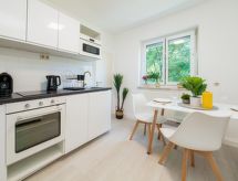 Eg Links helle 70m 2-Zimmer Wohnung nähe Salzburg