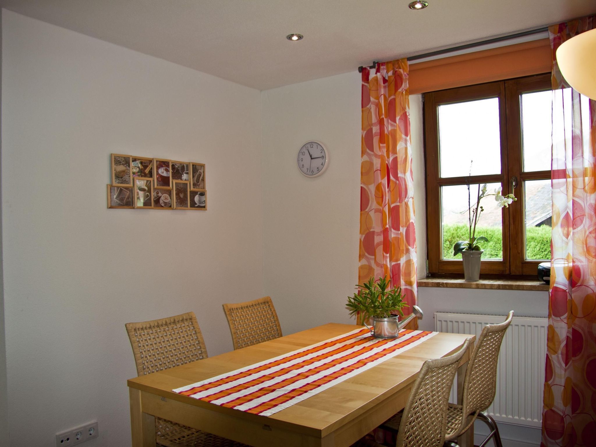 Appartement mit Terrasse-Image-tags.info