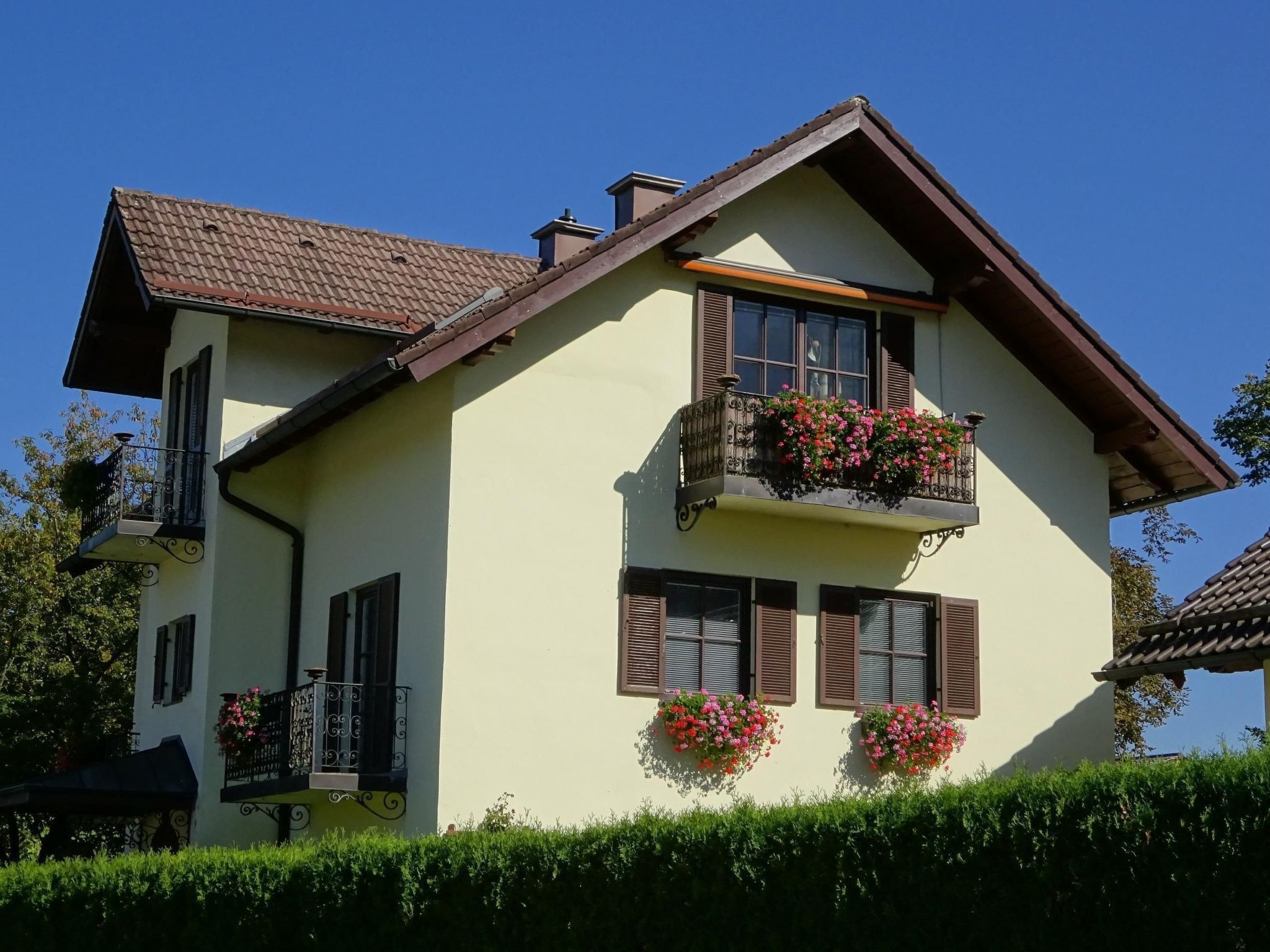 Appartement mit Terrasse-Image-tags.info