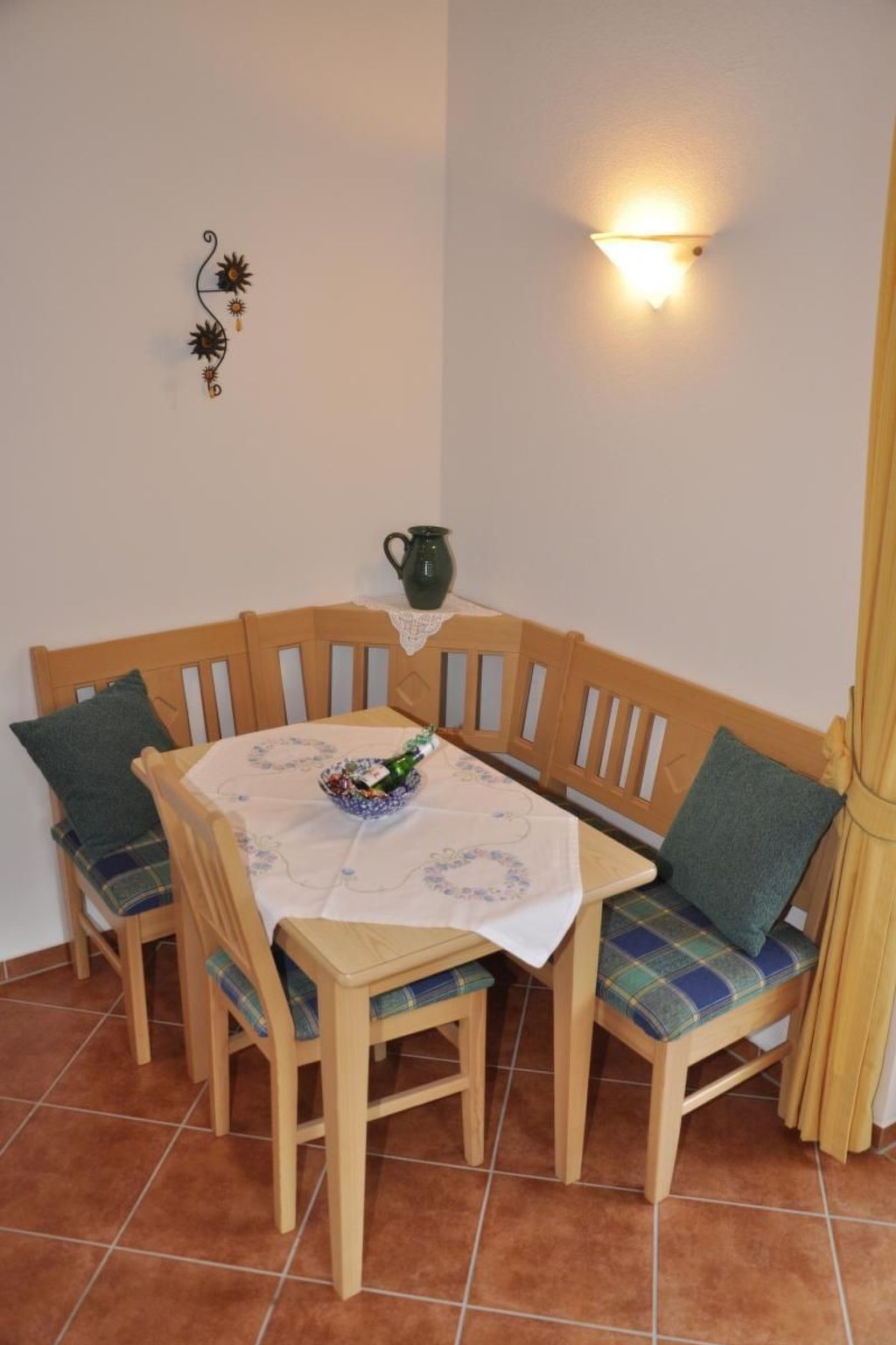 Regina-Image-tags.info