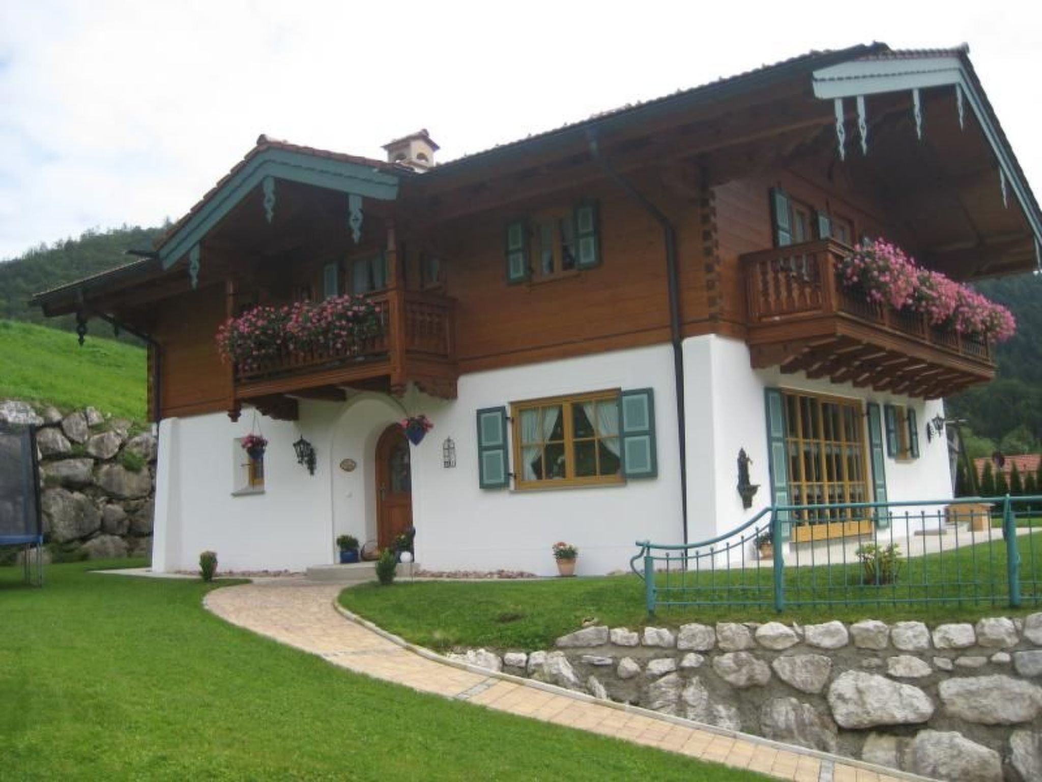 Regina-Image-tags.info