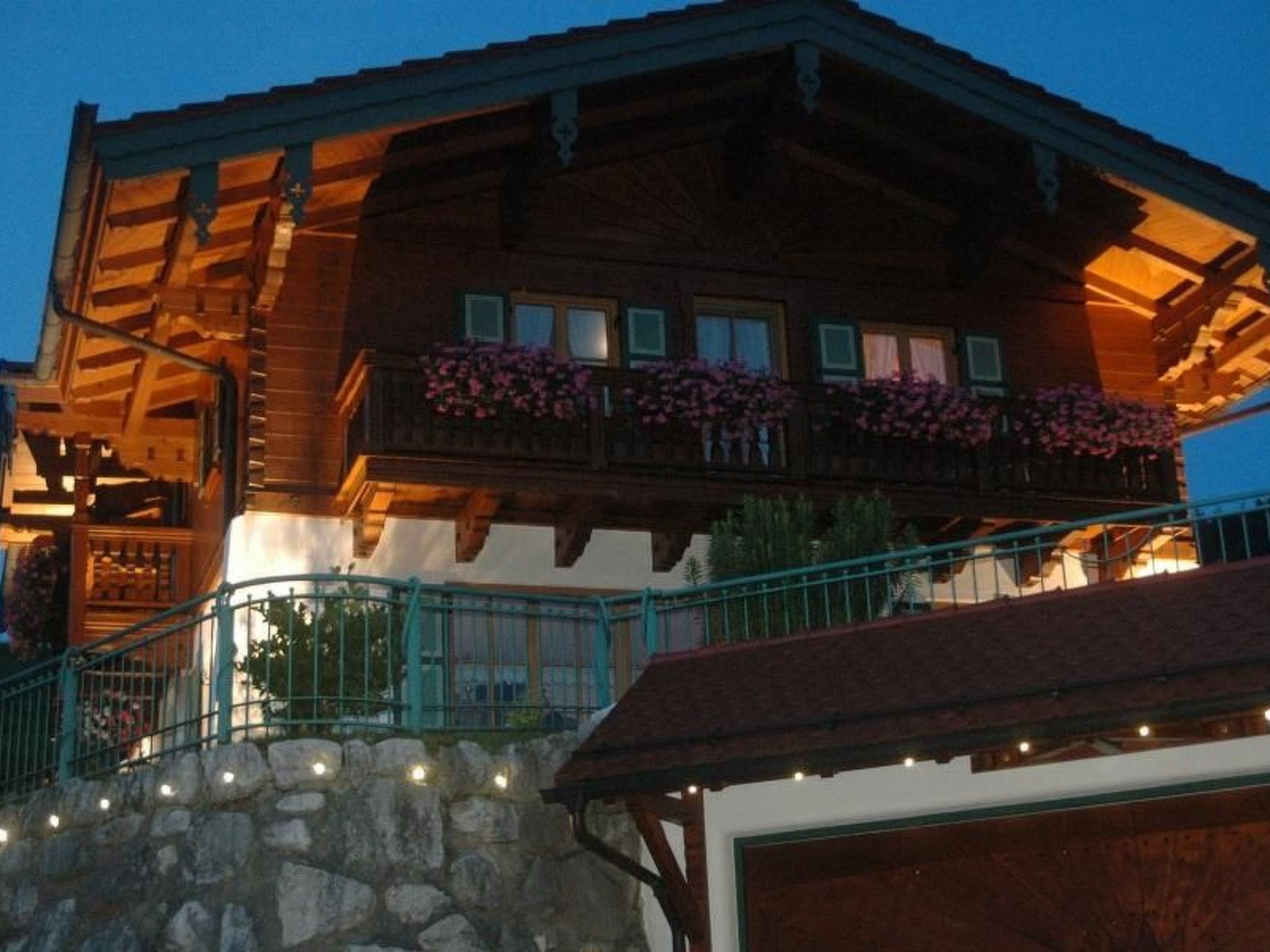 Regina-Image-tags.info