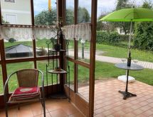 Ruim appartement in Bayerbach met tuin, BBQ en uitzicht op golfbaan - thumbnail 4