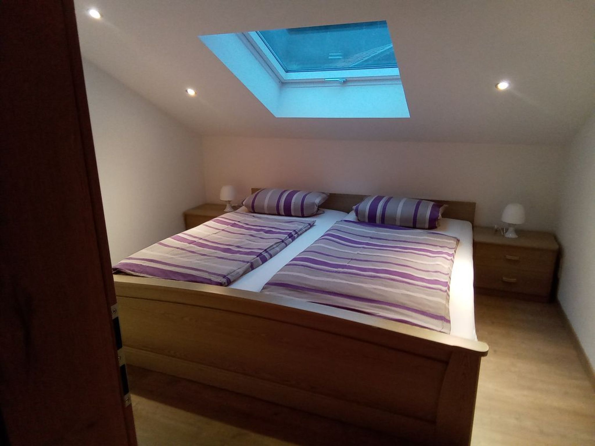 Exclusive Ferienwohnung mit Balkon-Drinnen