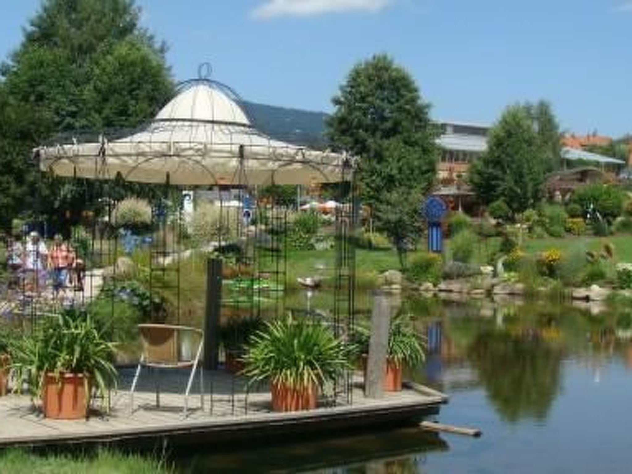 Mit sonniger Terrasse und Ausblick-Drinnen