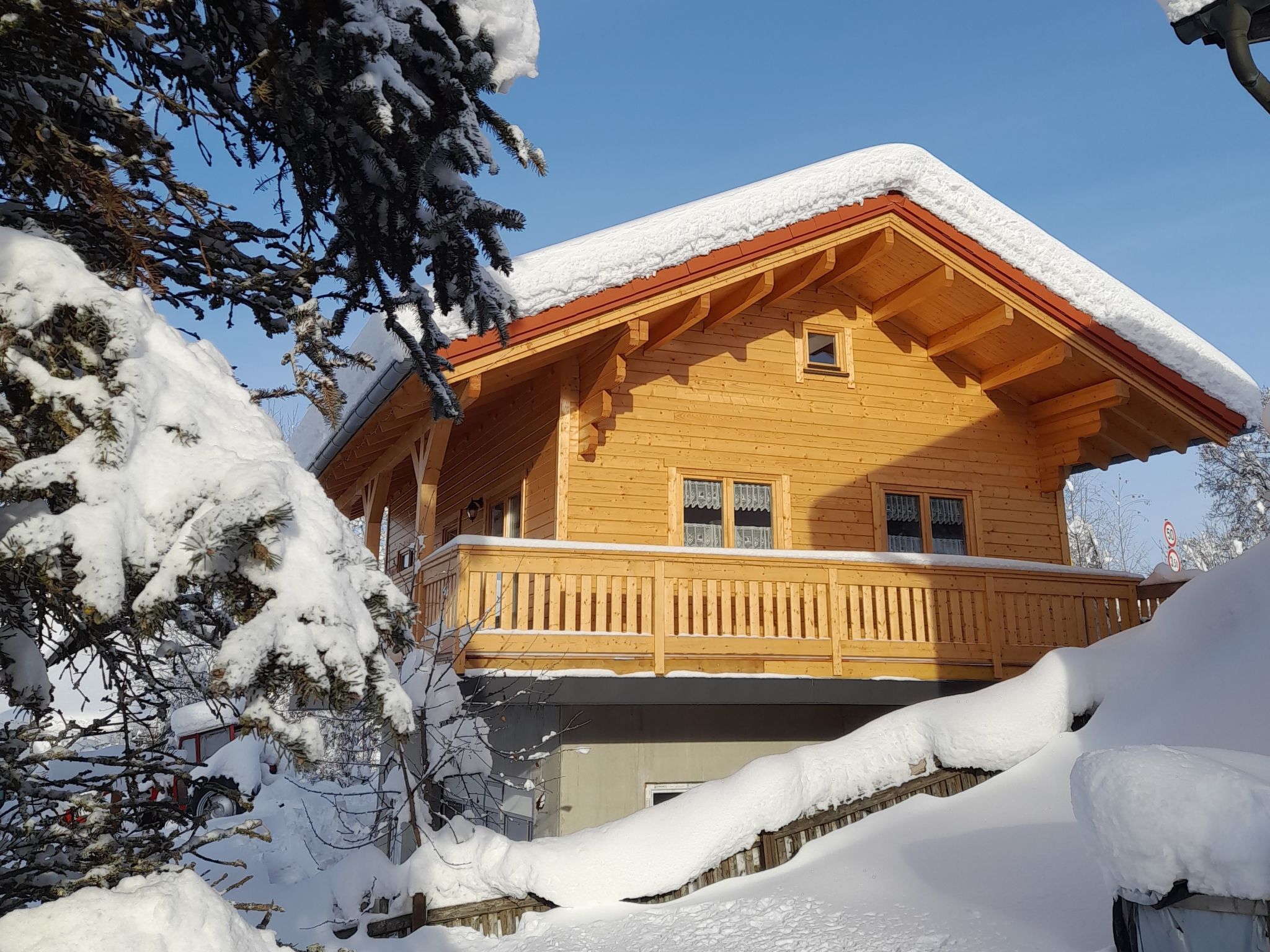 Chalet Toni mit Pool und Sauna