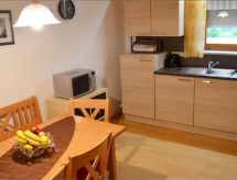 Gemütliche Ferienwohnung in Weiherhäuser mit Garten und Terrasse