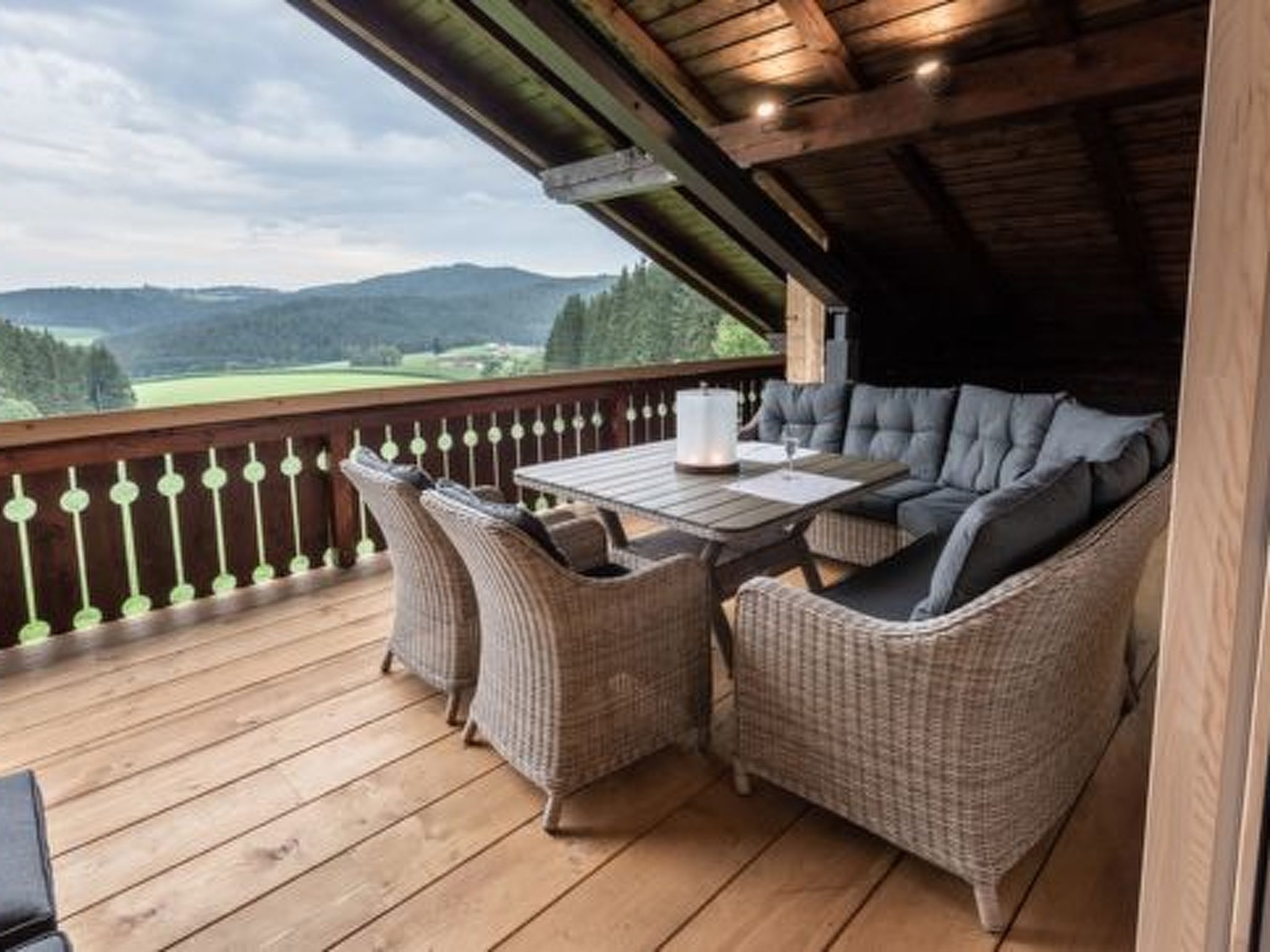 Luxuschalet - altes Bauernhaus mit private Spa-Drinnen