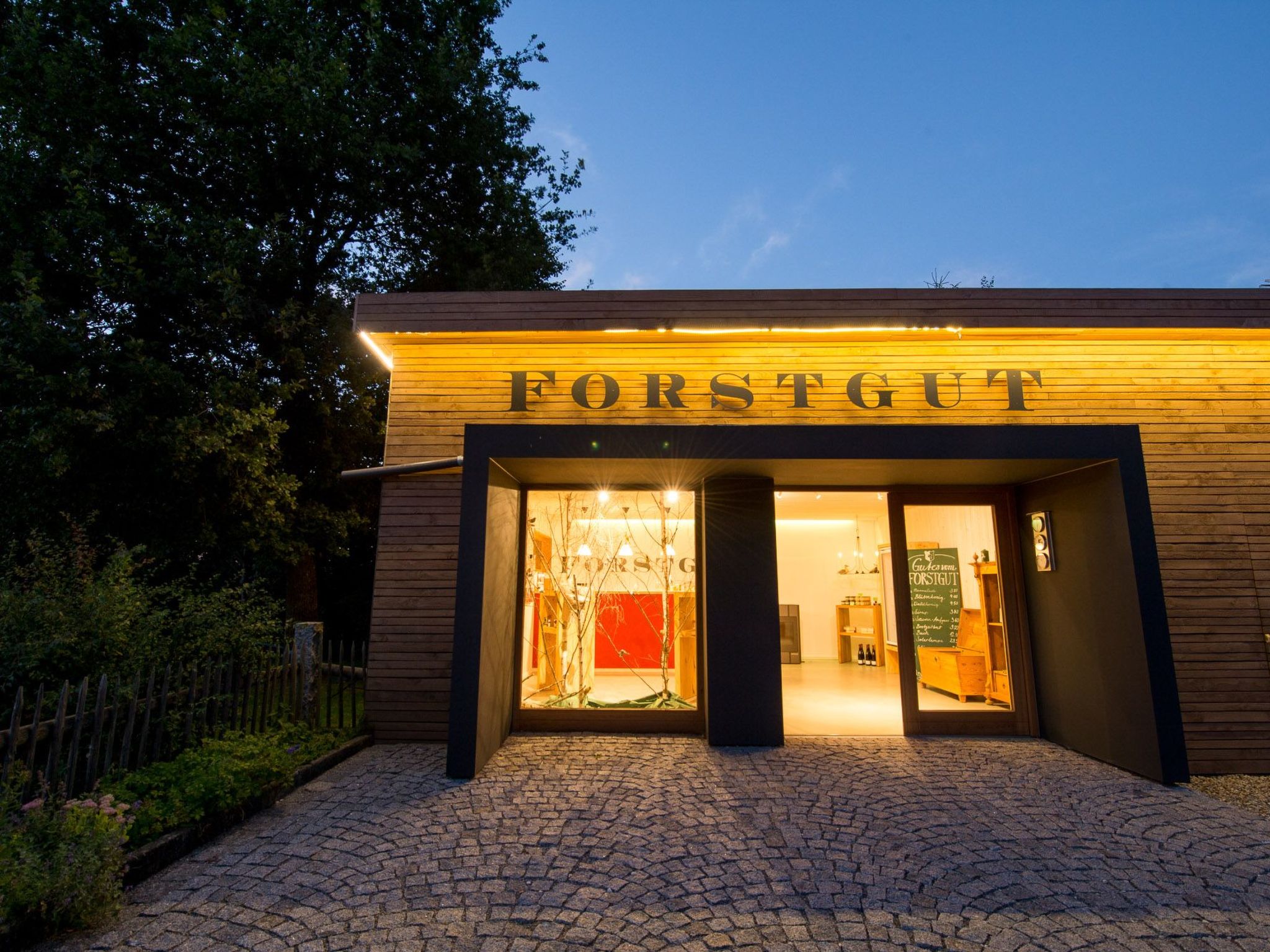 FORSTGUT - Raum für wertvolle Zeit-Drinnen
